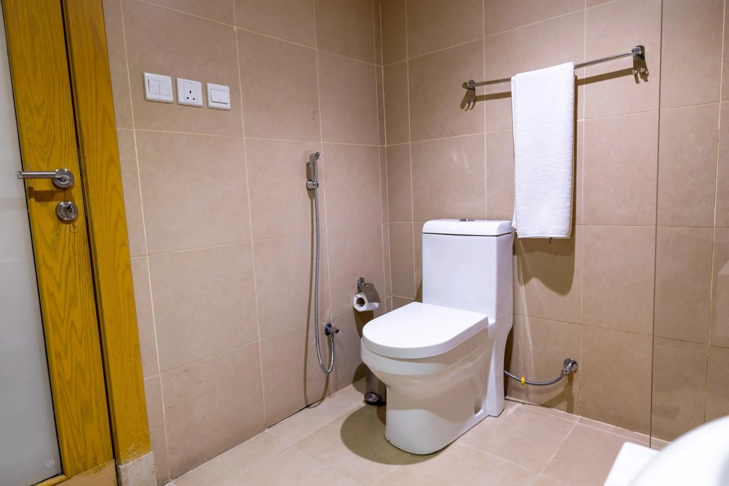 Al Muahidb Residence Al Takhasossi 4