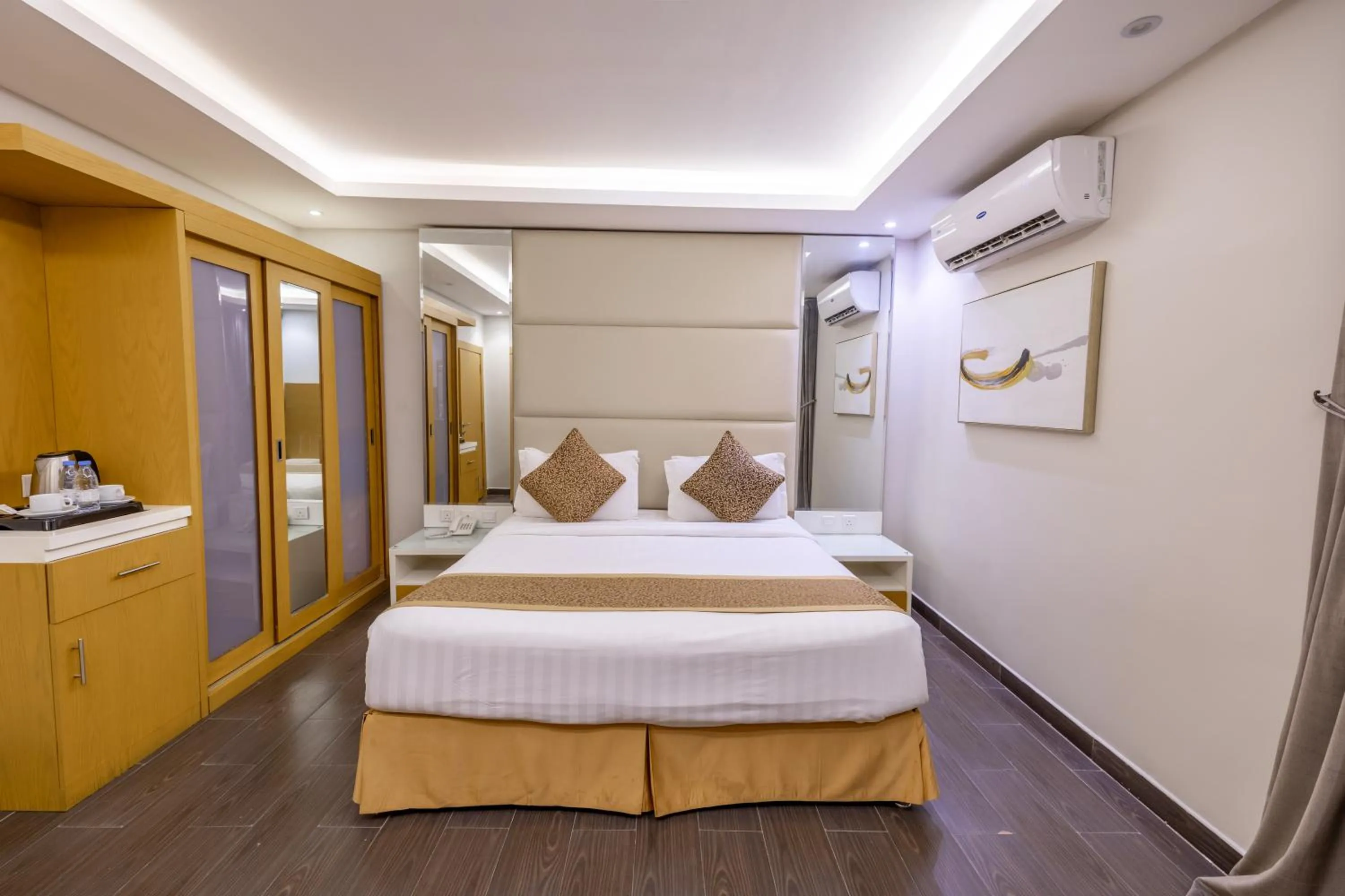 Bed in Al Muahidb Residence Al Takhasossi 4