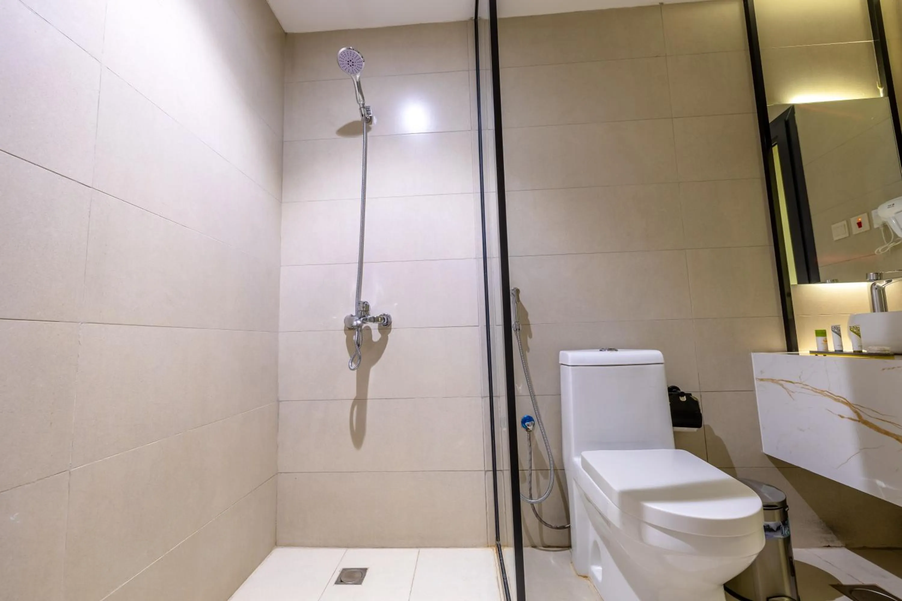 Al Muahidb Residence Al Takhasossi 4