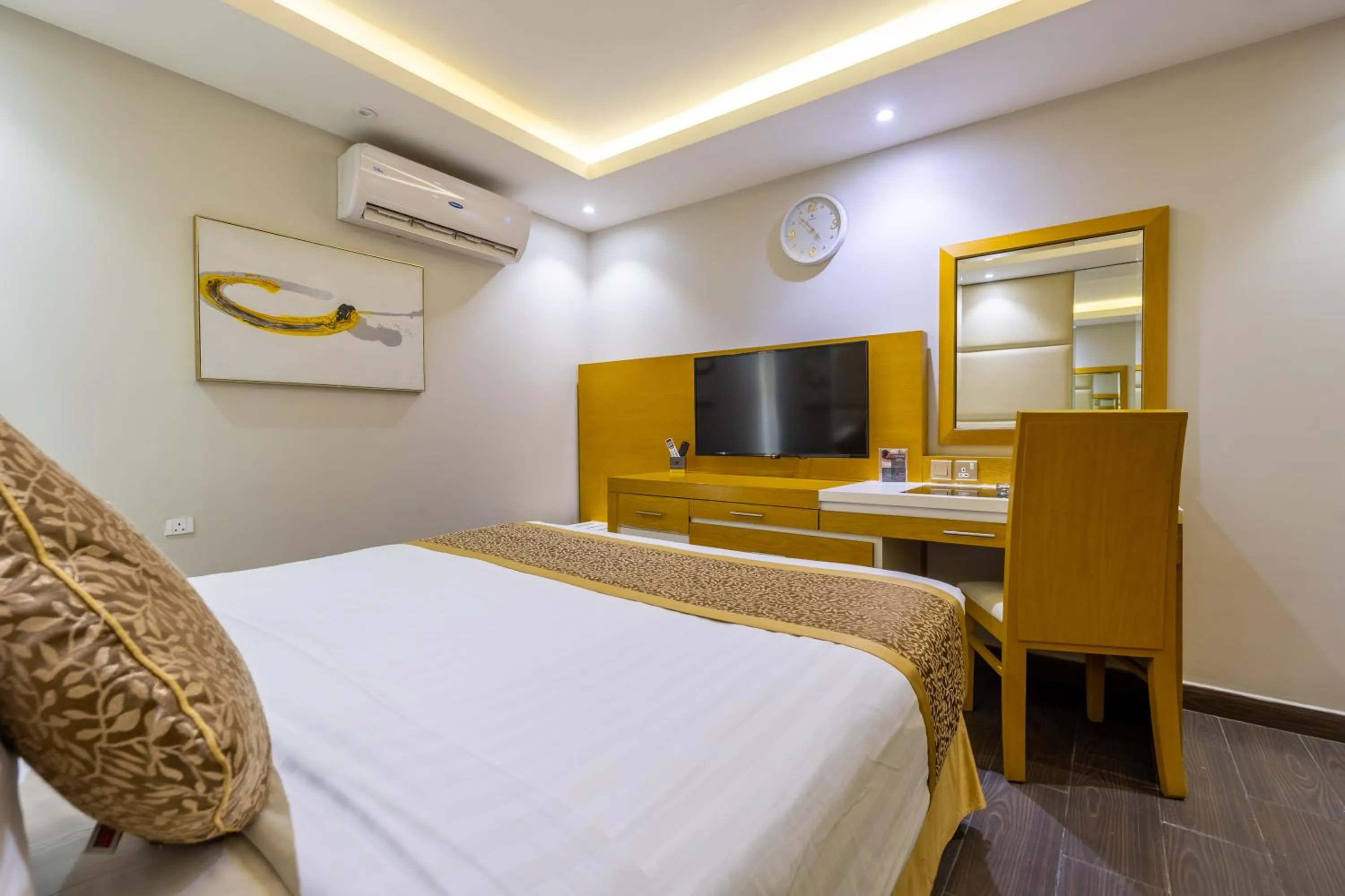 Bed in Al Muahidb Residence Al Takhasossi 4