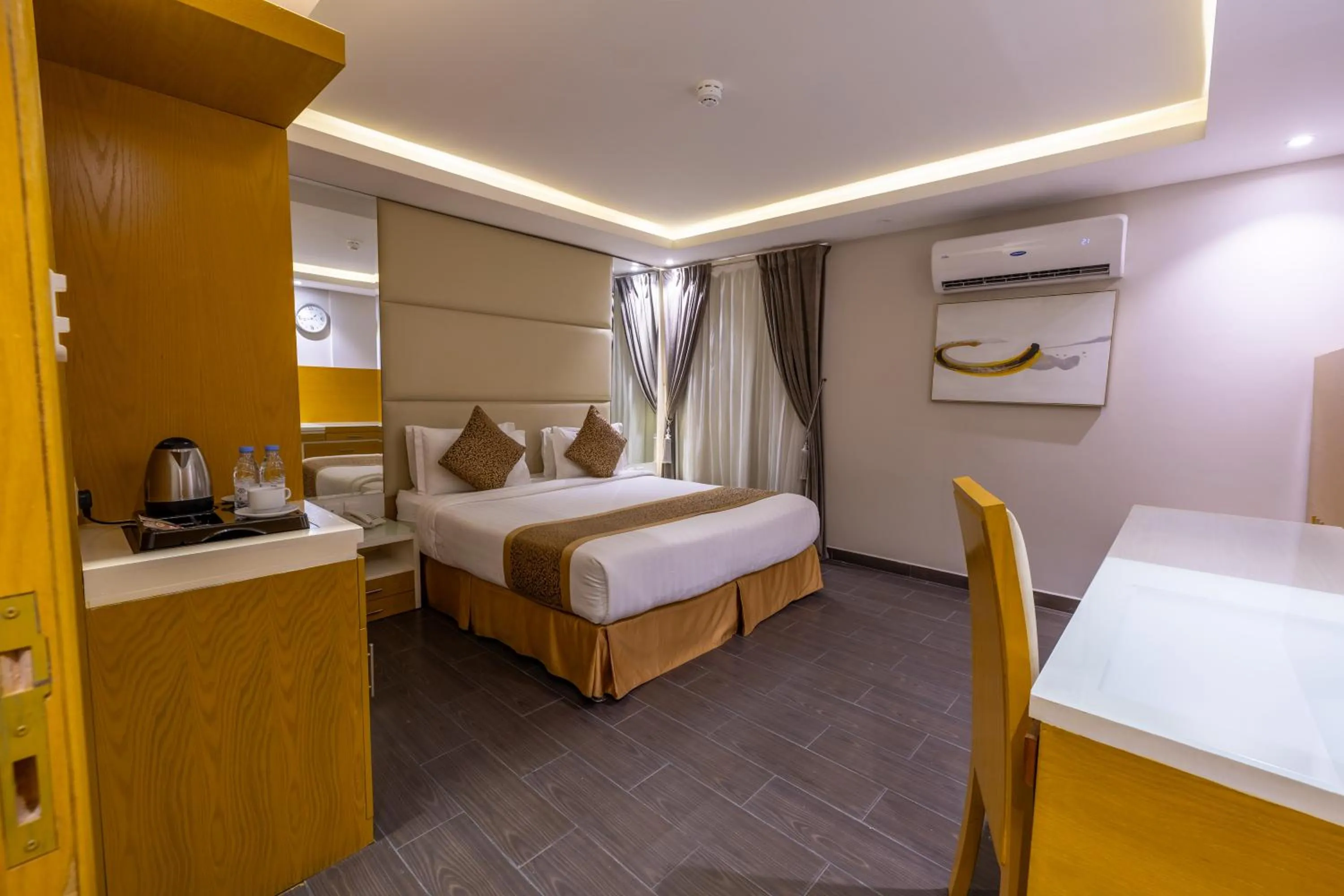 Bed in Al Muahidb Residence Al Takhasossi 4