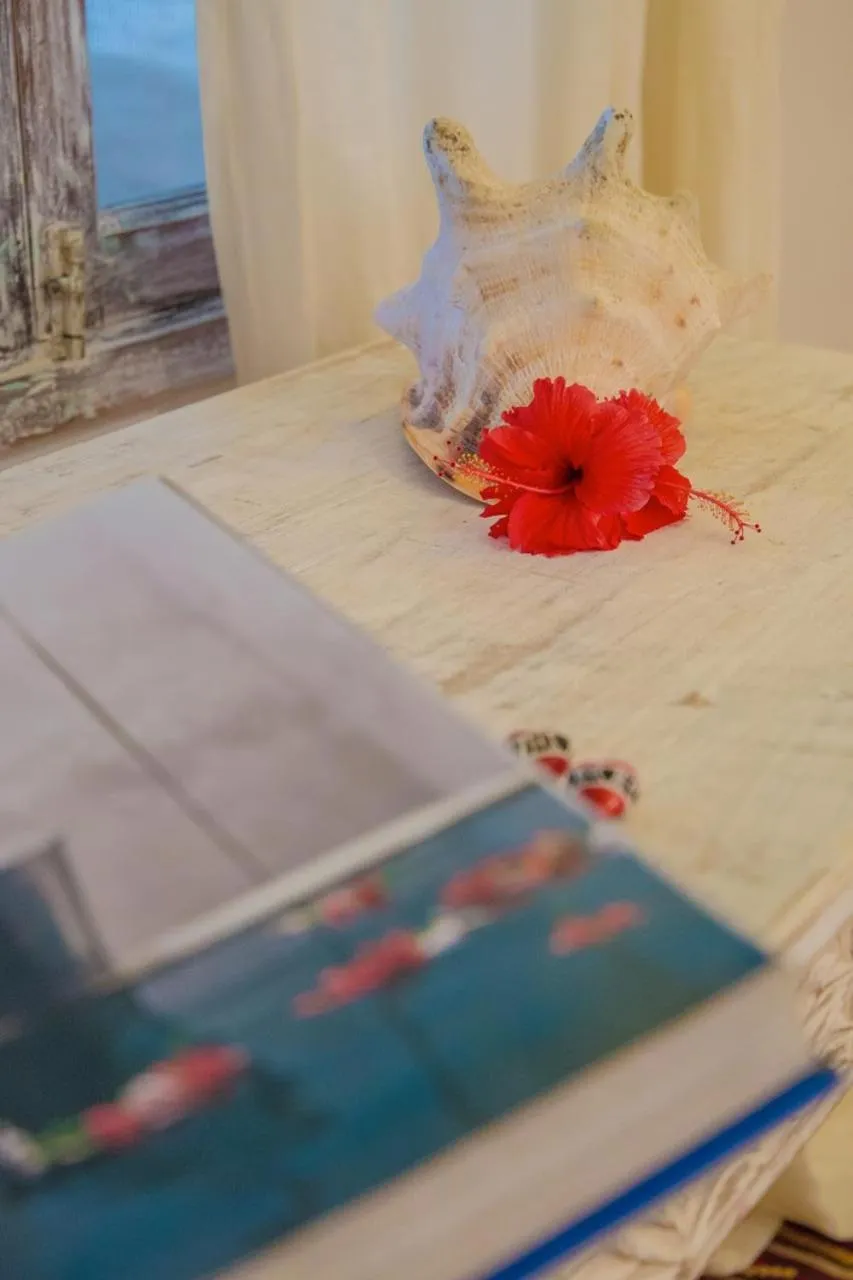 Decorative detail, Bed in Alawi Home