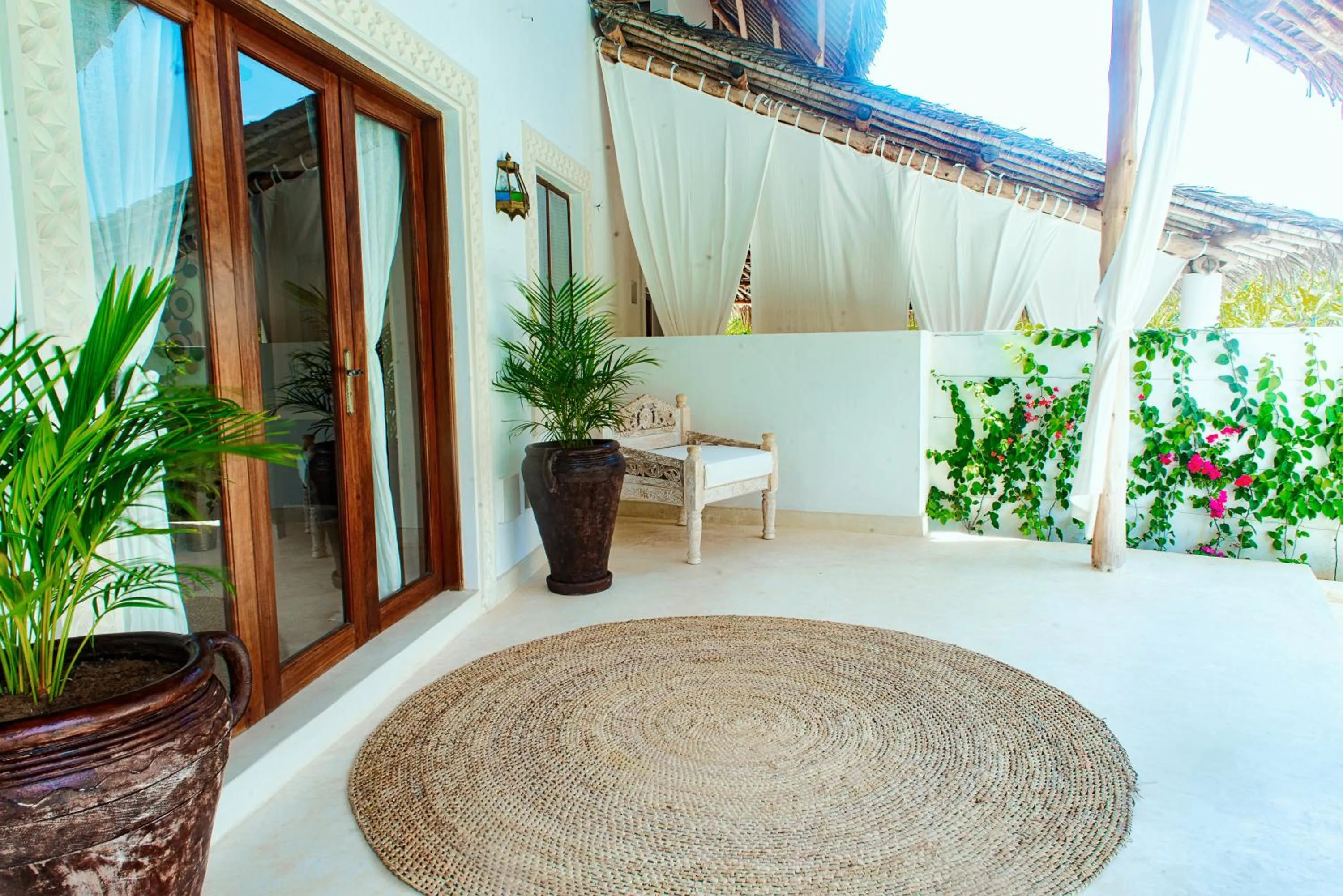 Lounge or bar in Alawi Home