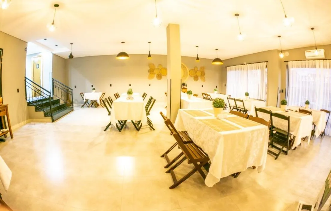 Restaurant/places to eat in Open Hotel