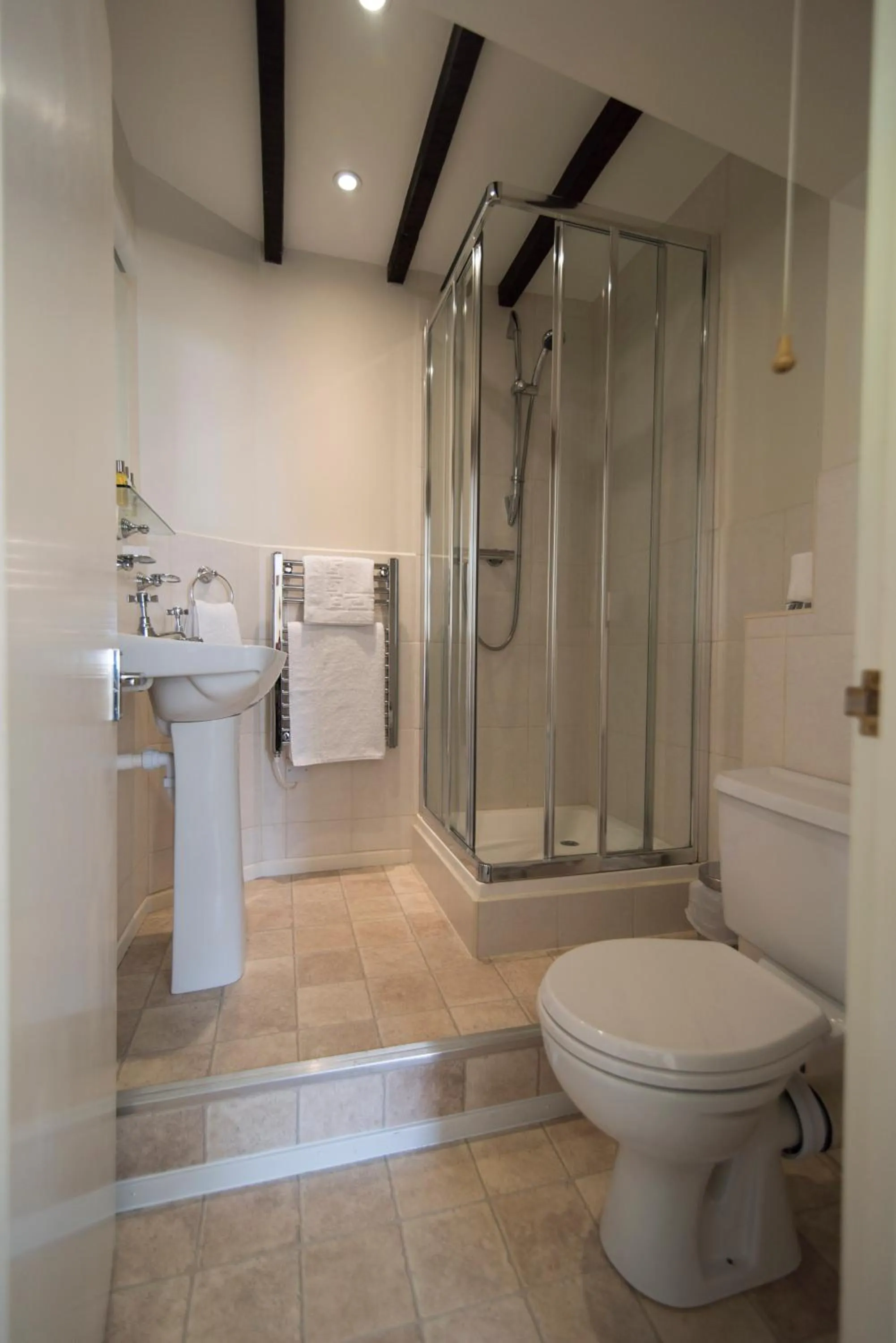 Bathroom in The White Horse Inn