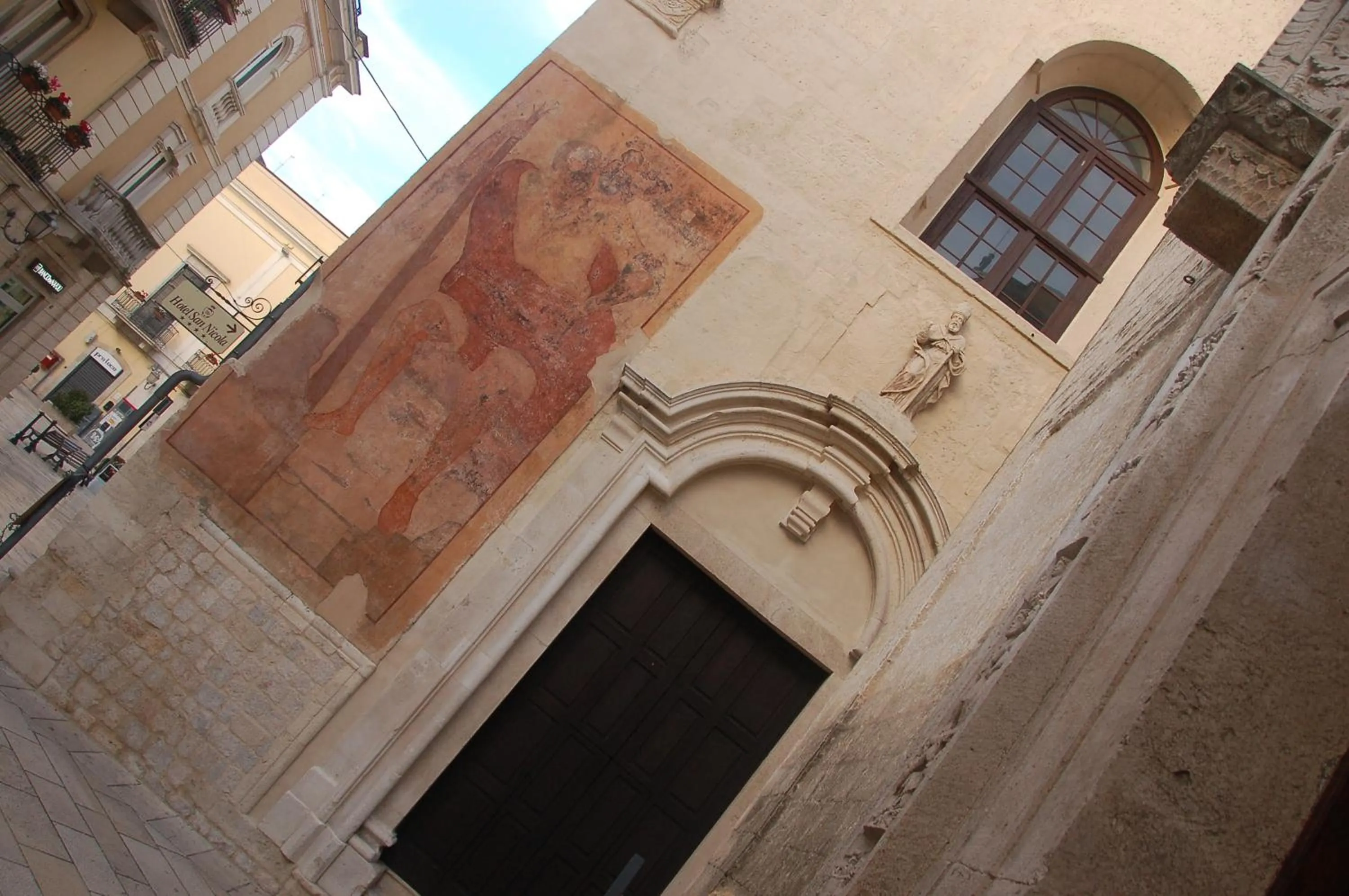 Other in Antro delle Muse