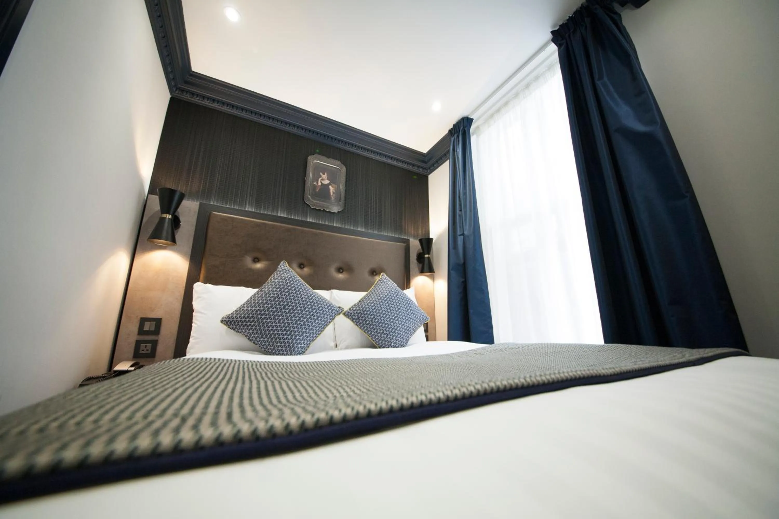 Bedroom, Bed in The House of Toby