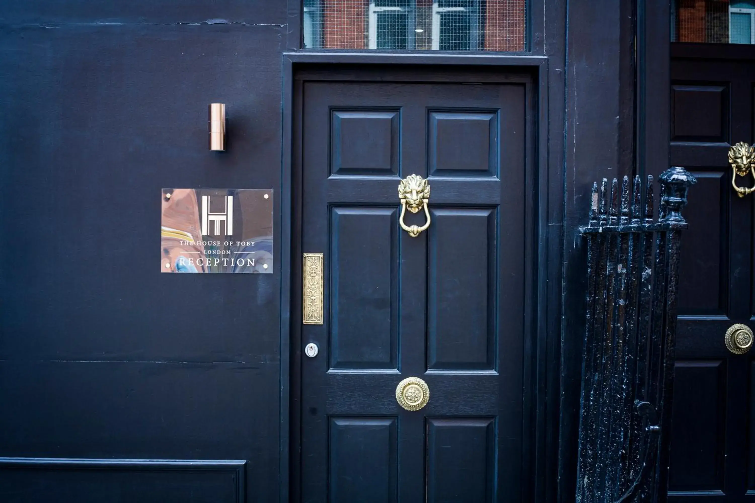 Property building in The House of Toby Property building in The House of Toby