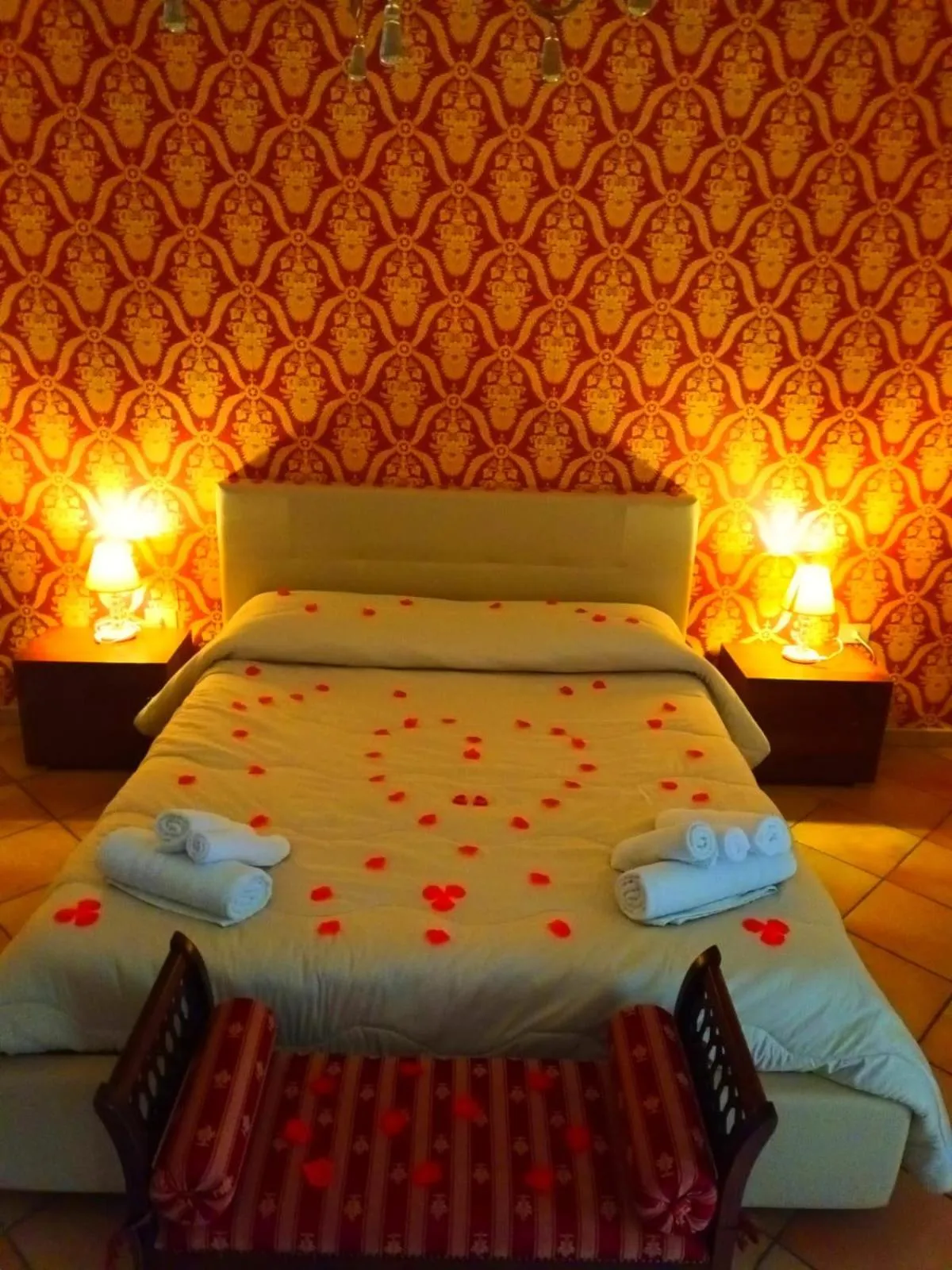 Bedroom, Bed in L'Antica Caiatia