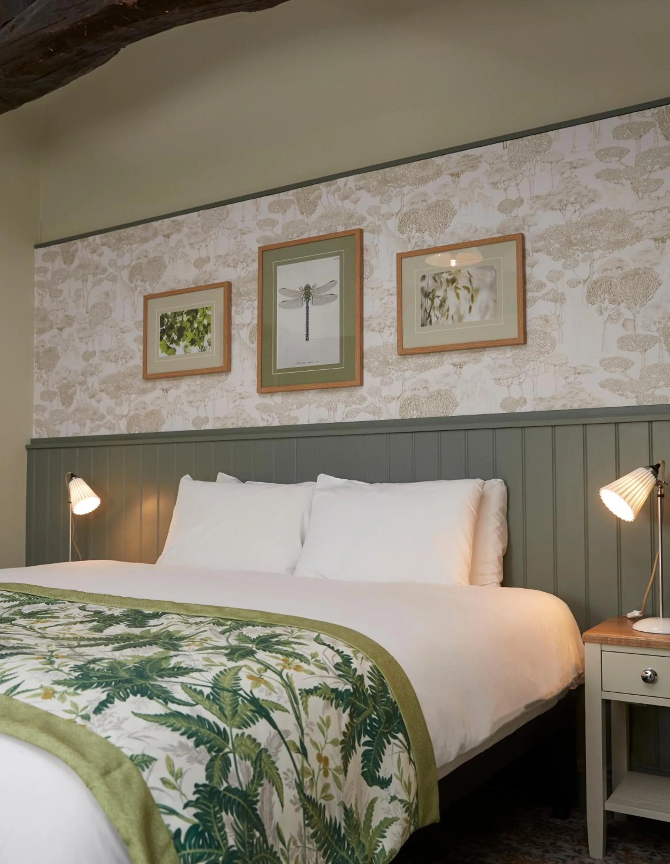 Bed in Governors House by Greene King Inns