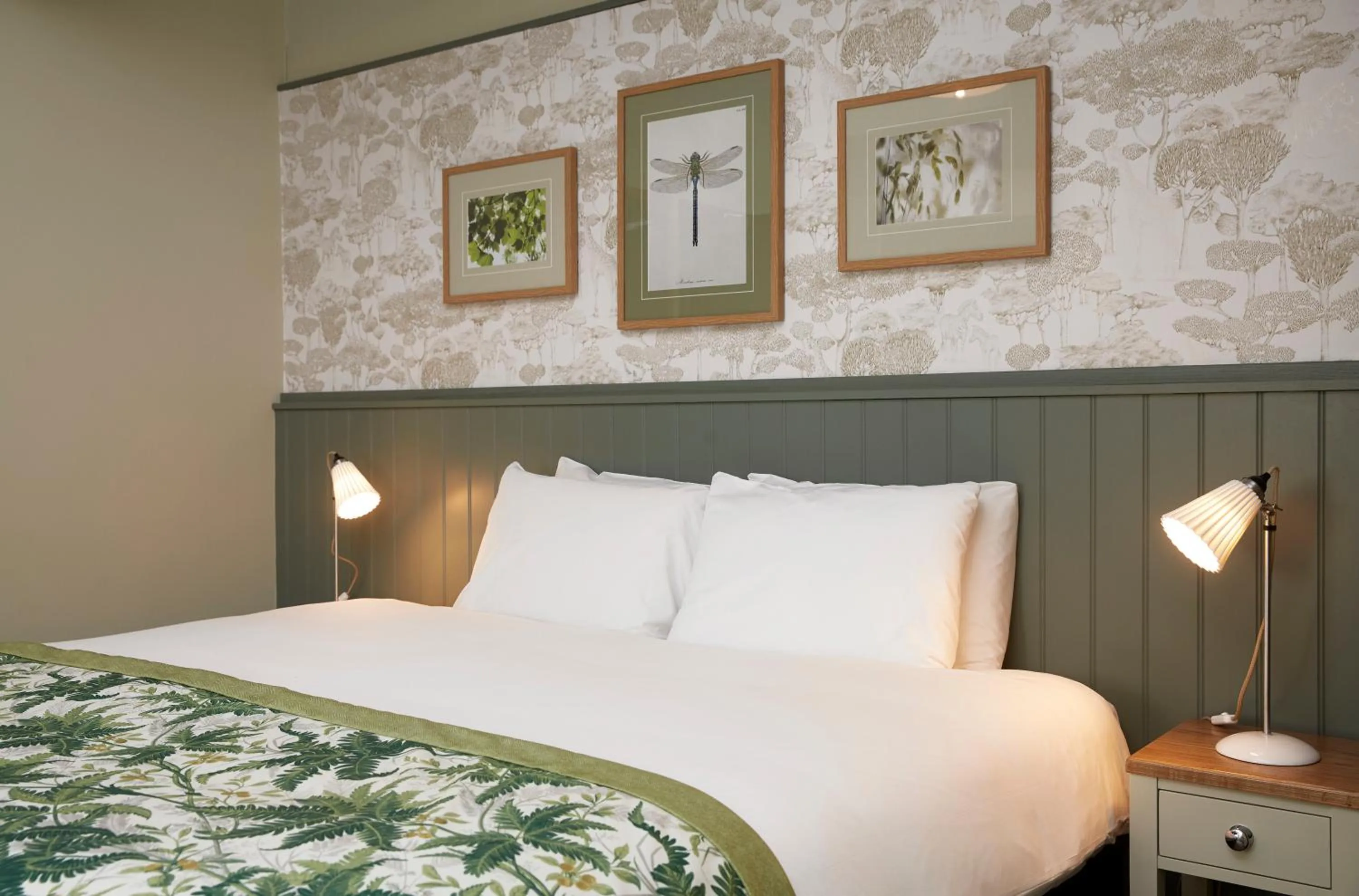 Bed in Governors House by Greene King Inns