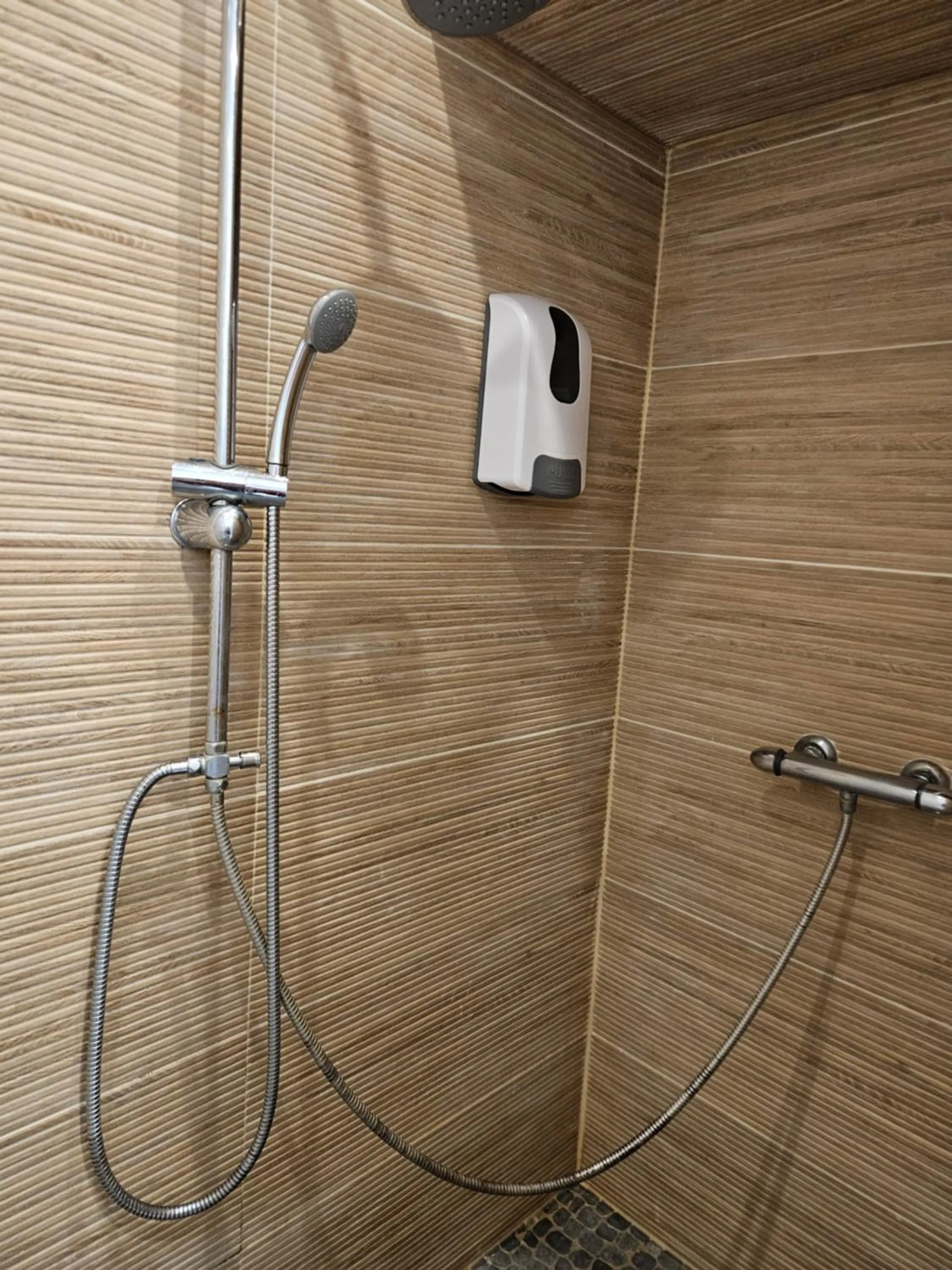 Shower in Résidence Pasino