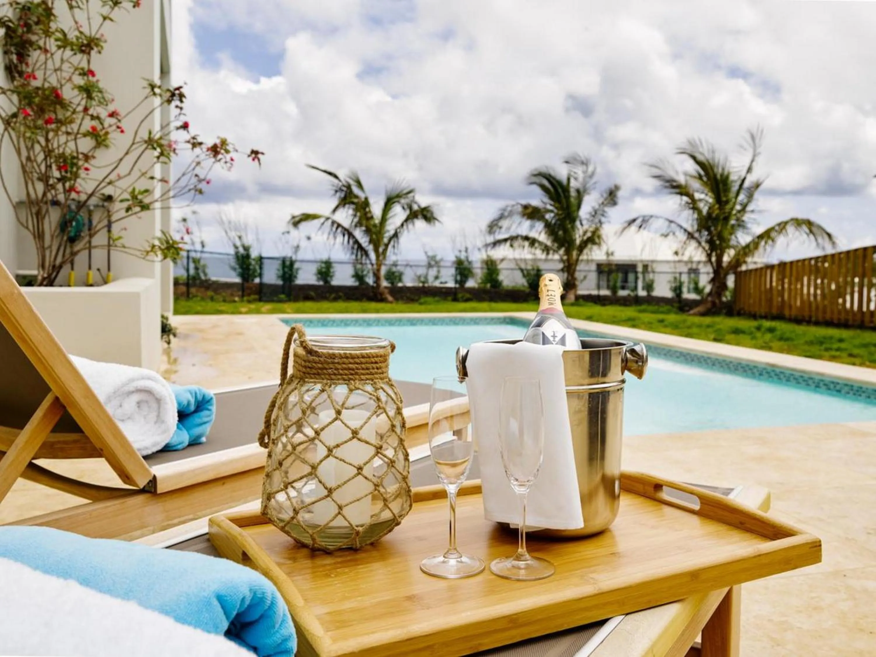 Natural landscape in The Loren at Pink Beach