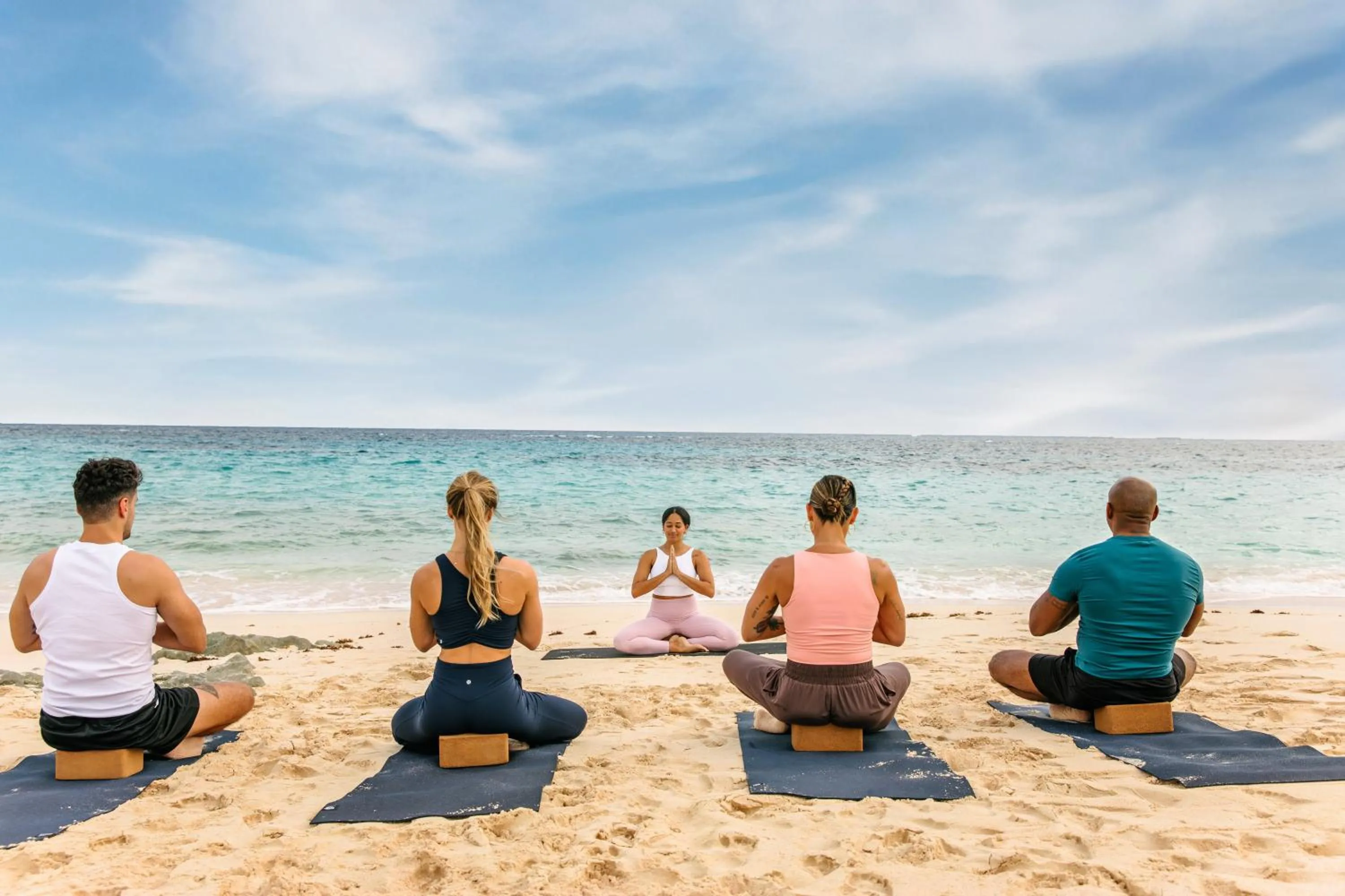 Day in The Loren at Pink Beach