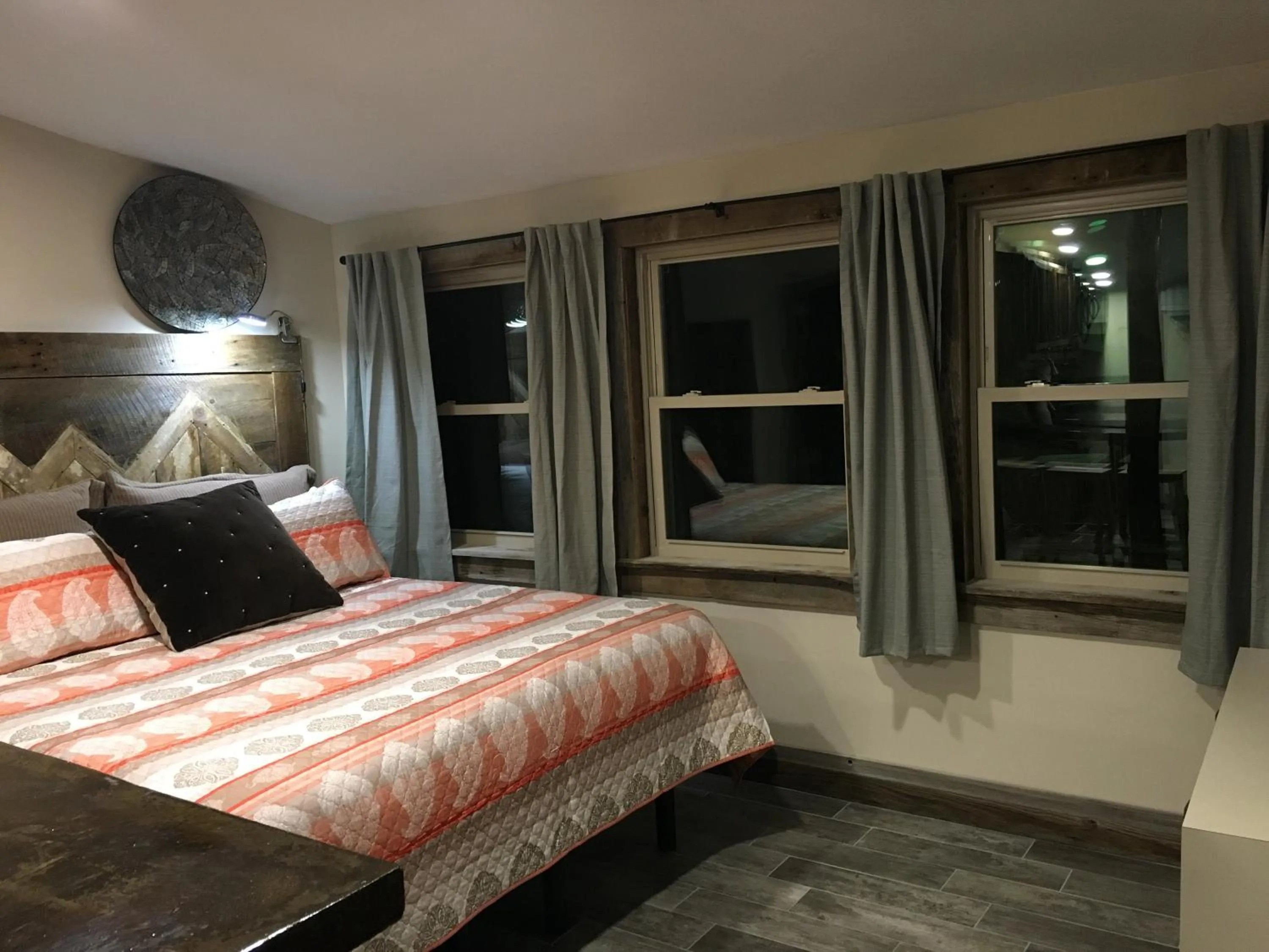 Bed in Slot Canyons Inn Bed & Breakfast