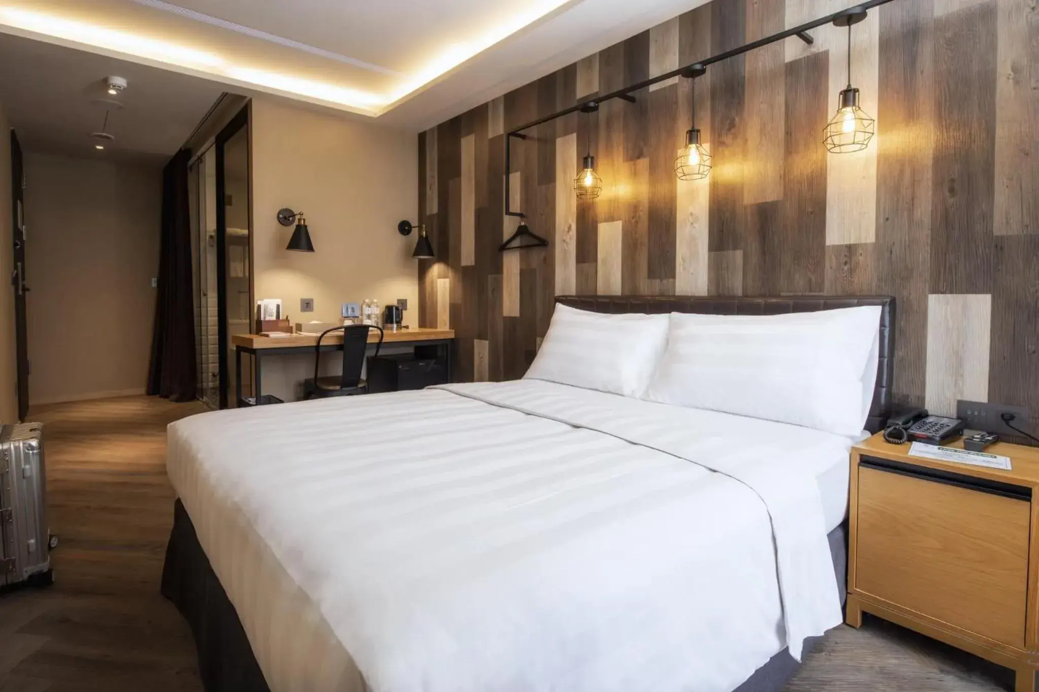 Bedroom, Bed in City Suites - Beimen Bedroom, Bed in City Suites - Beimen