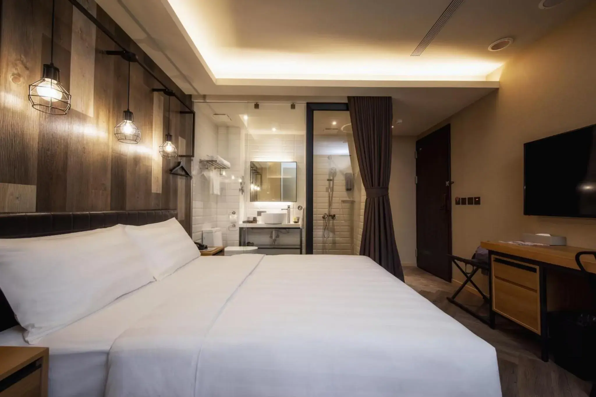 Photo of the whole room, Bed in City Suites - Beimen Photo of the whole room, Bed in City Suites - Beimen