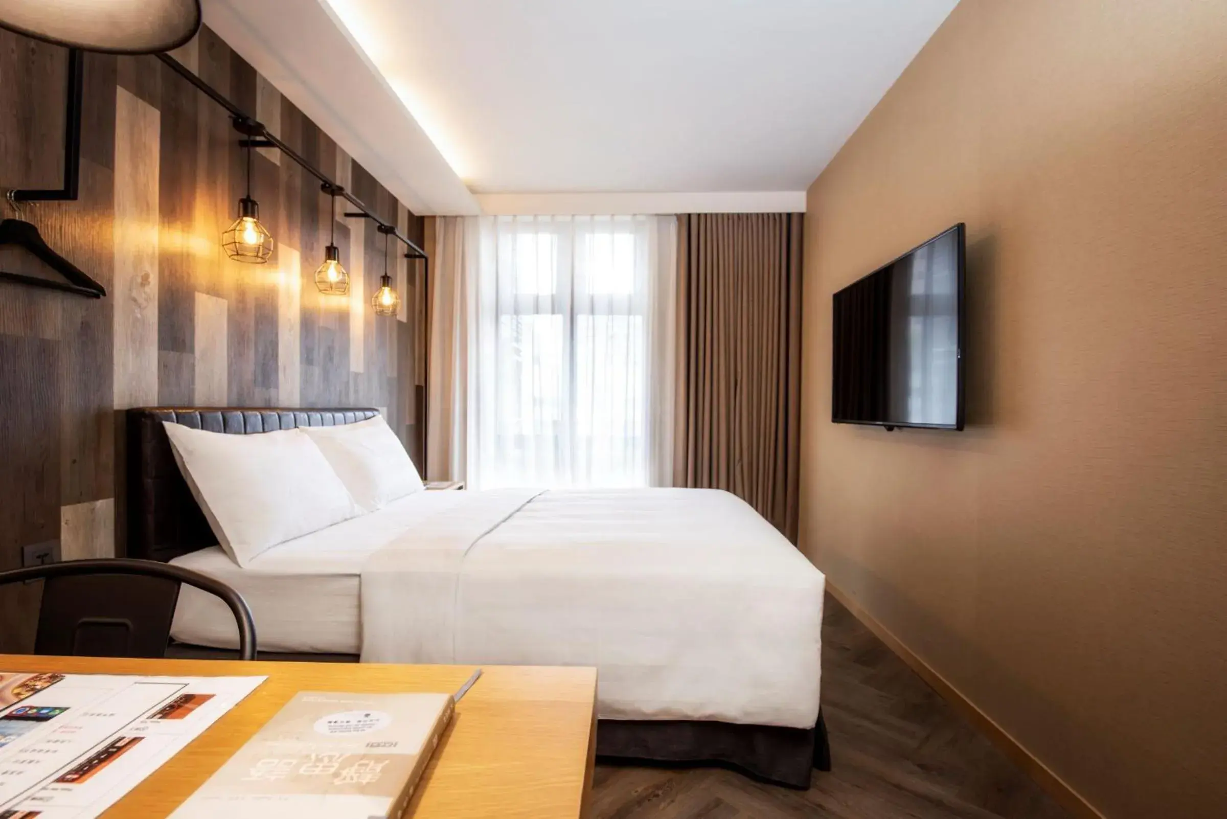 Photo of the whole room, Bed in City Suites - Beimen Photo of the whole room, Bed in City Suites - Beimen