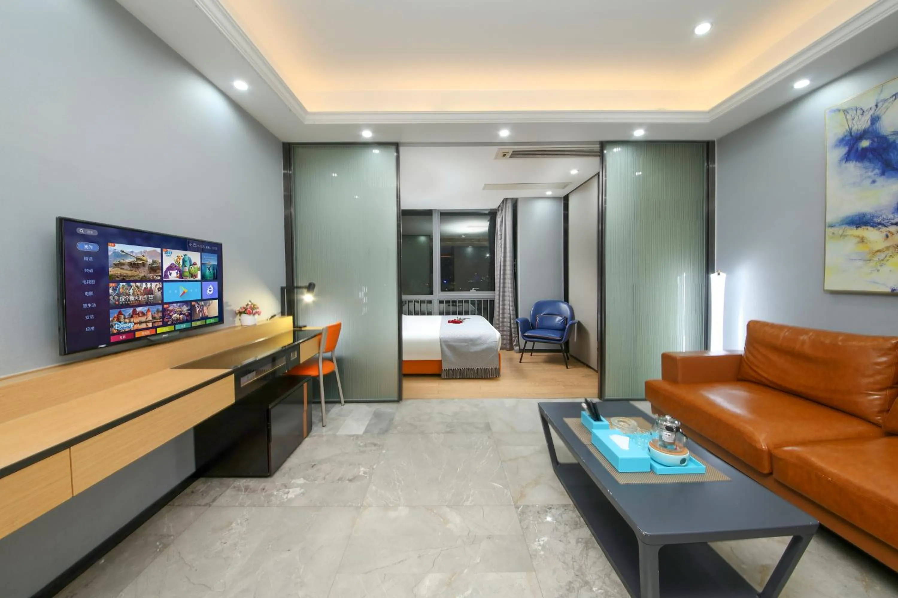 Photo of the whole room, Bed in Pengman Beijing Road A-mall Apartment