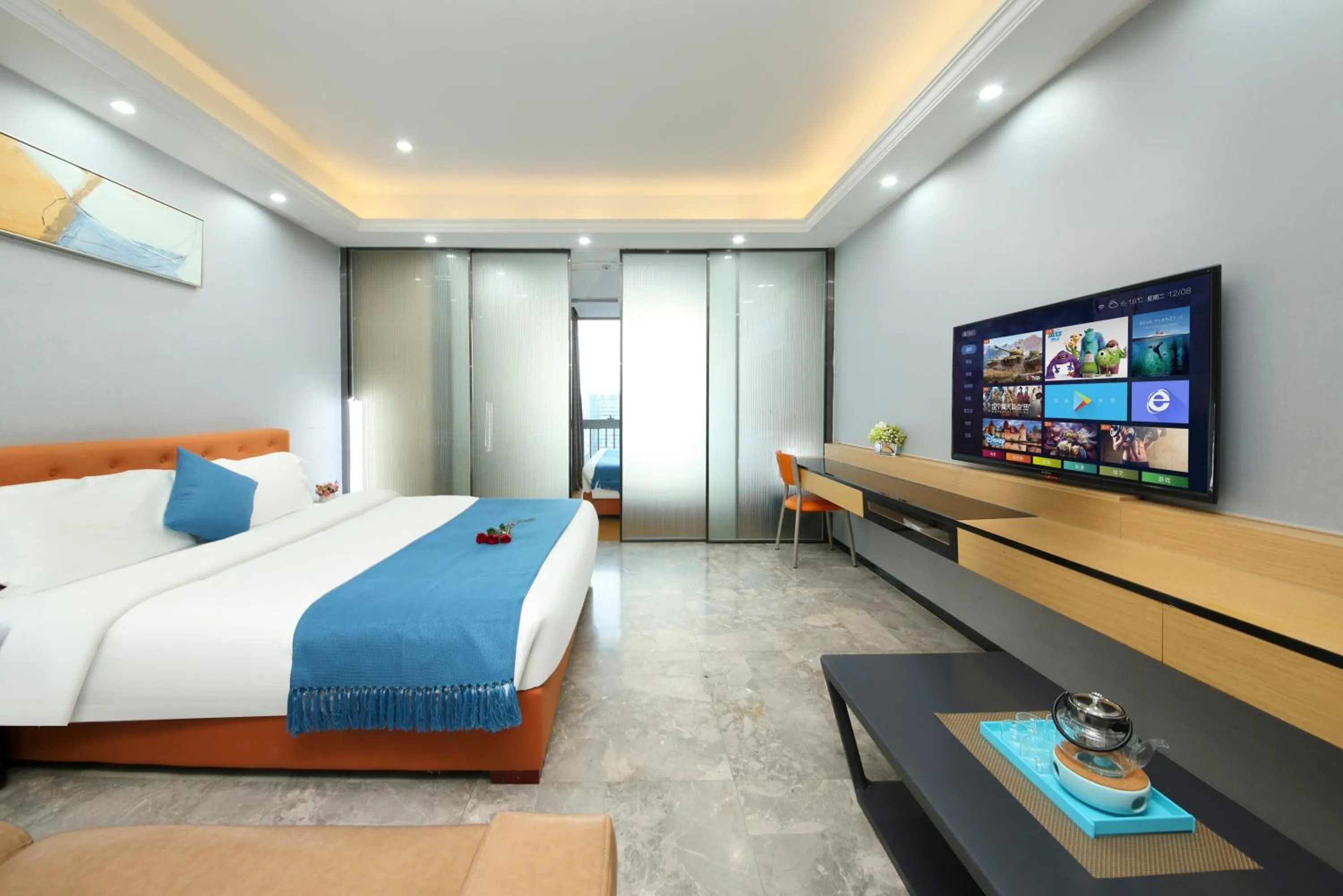 Photo of the whole room, Bed in Pengman Beijing Road A-mall Apartment
