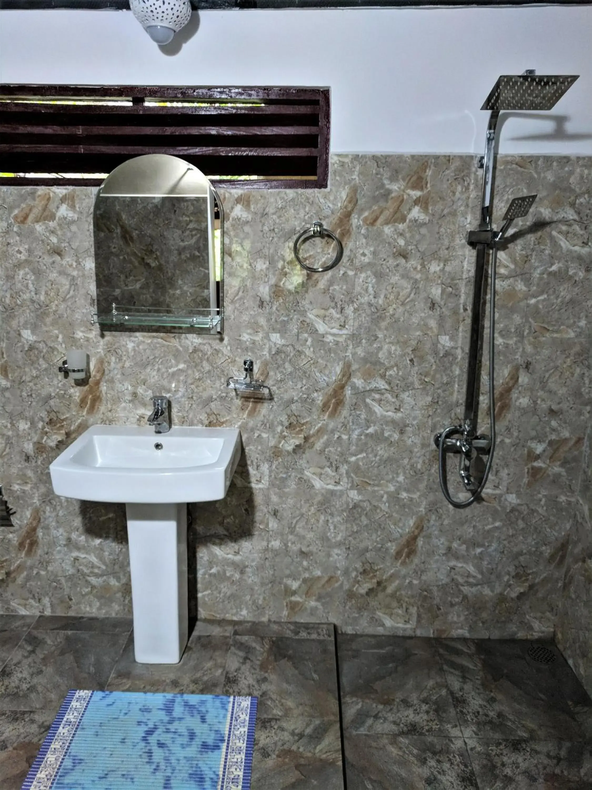 Triple Room with View - single occupancy in Gallene Gala Nature Resort Triple Room with View - single occupancy in Gallene Gala Nature Resort