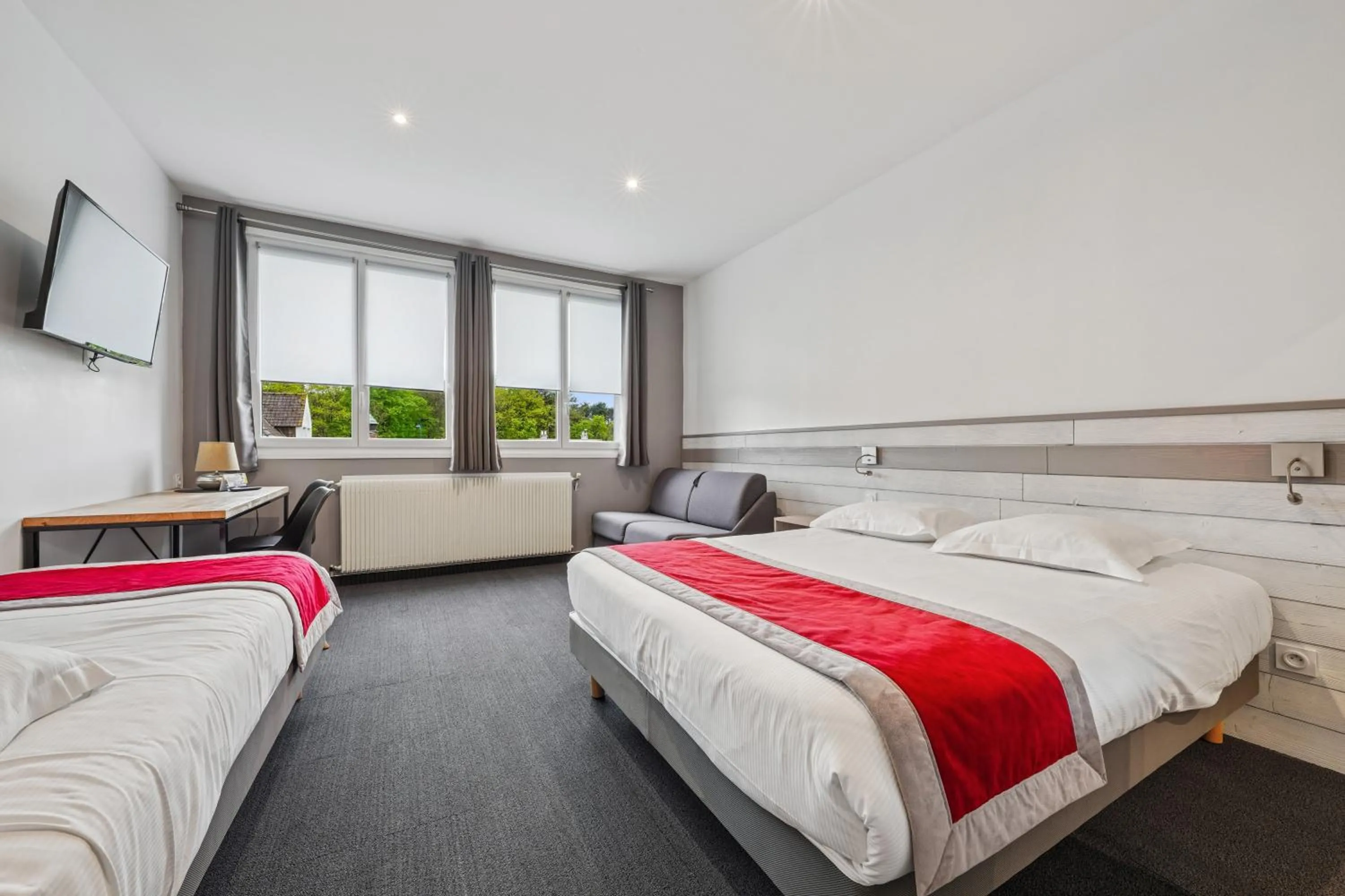 Bed in Hôtel Restaurant AKENA Camiers-Le Touquet - 2 étoiles