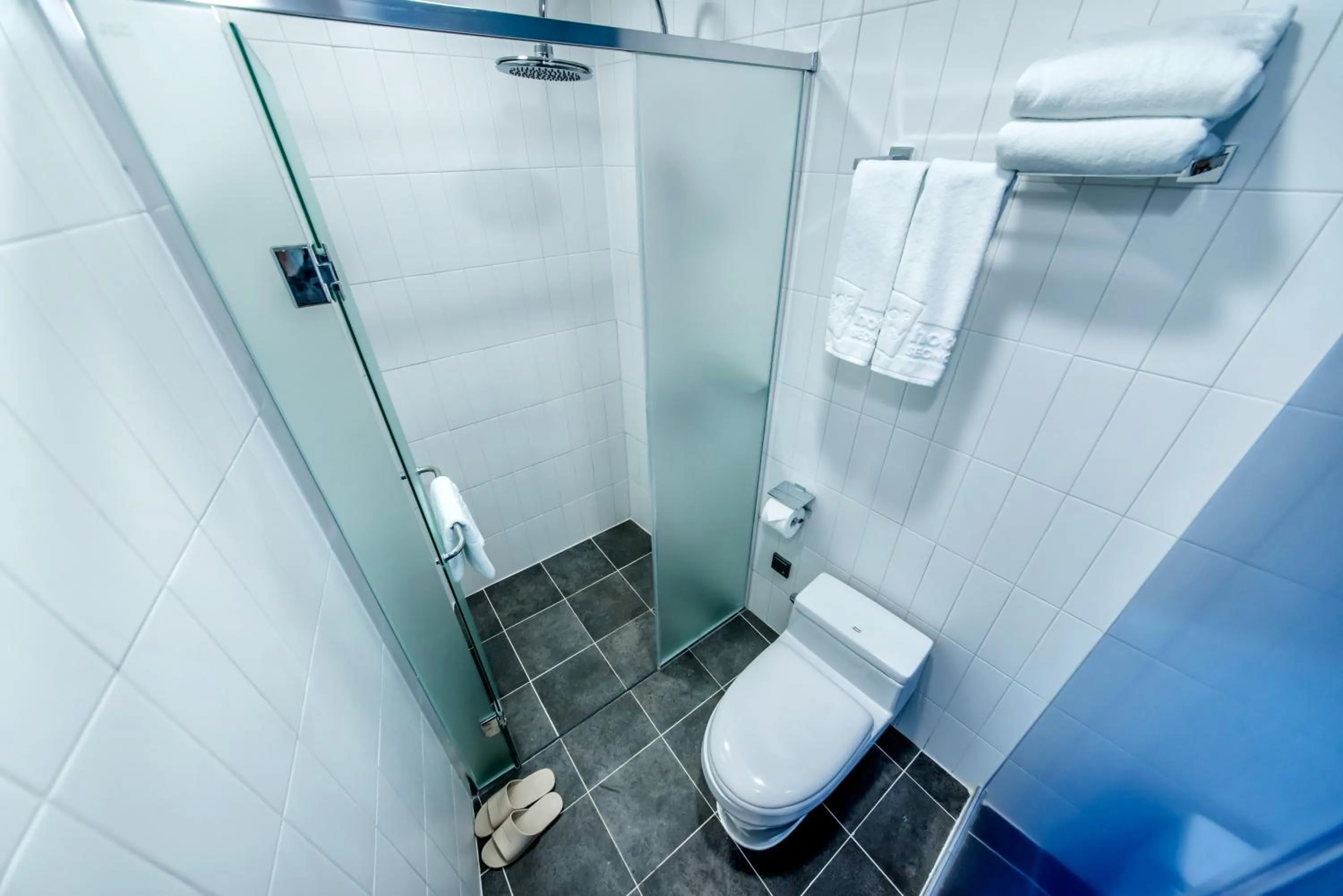 Bathroom in Co-op City Hotel Seongsan