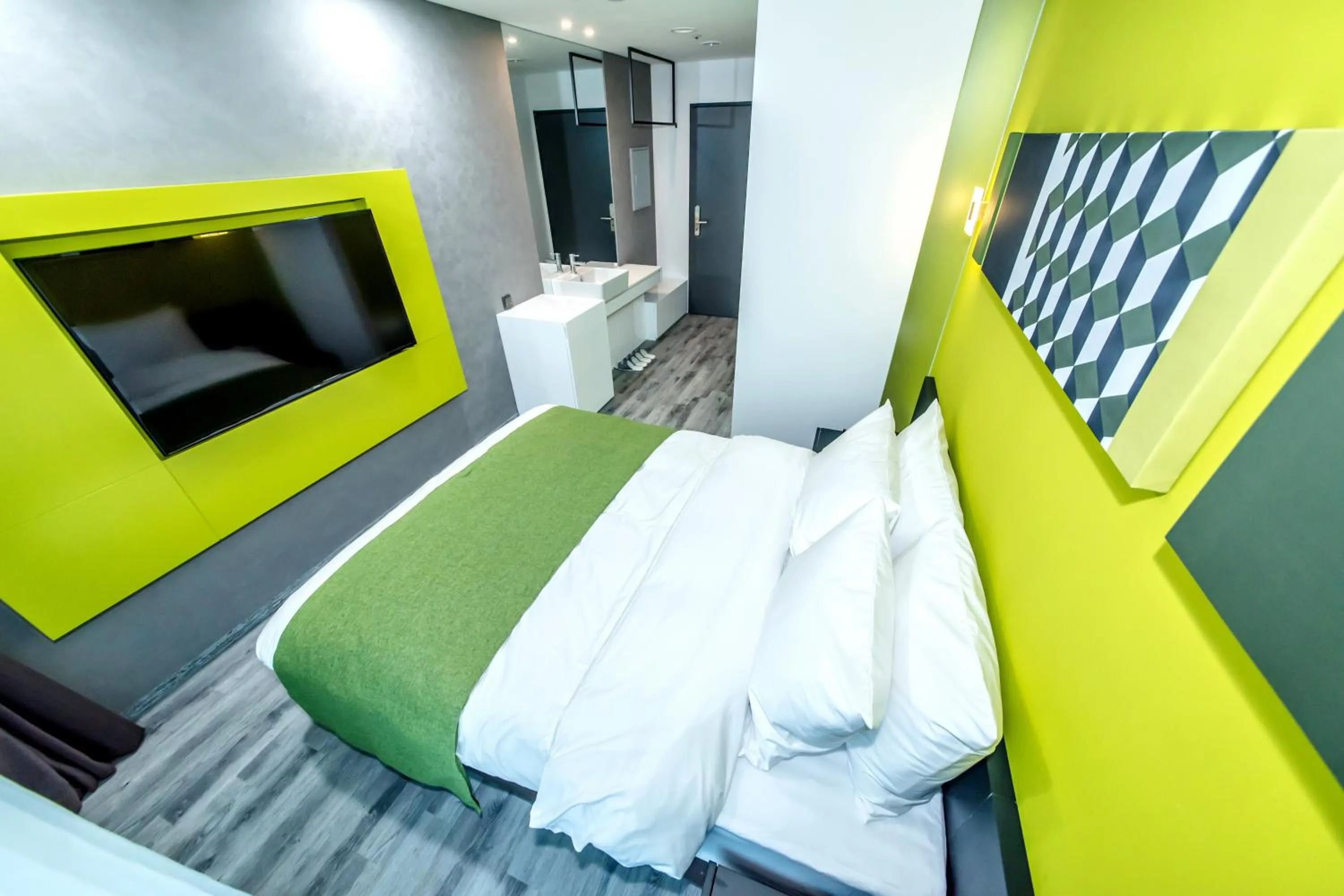 Bedroom, Bed in Co-op City Hotel Seongsan