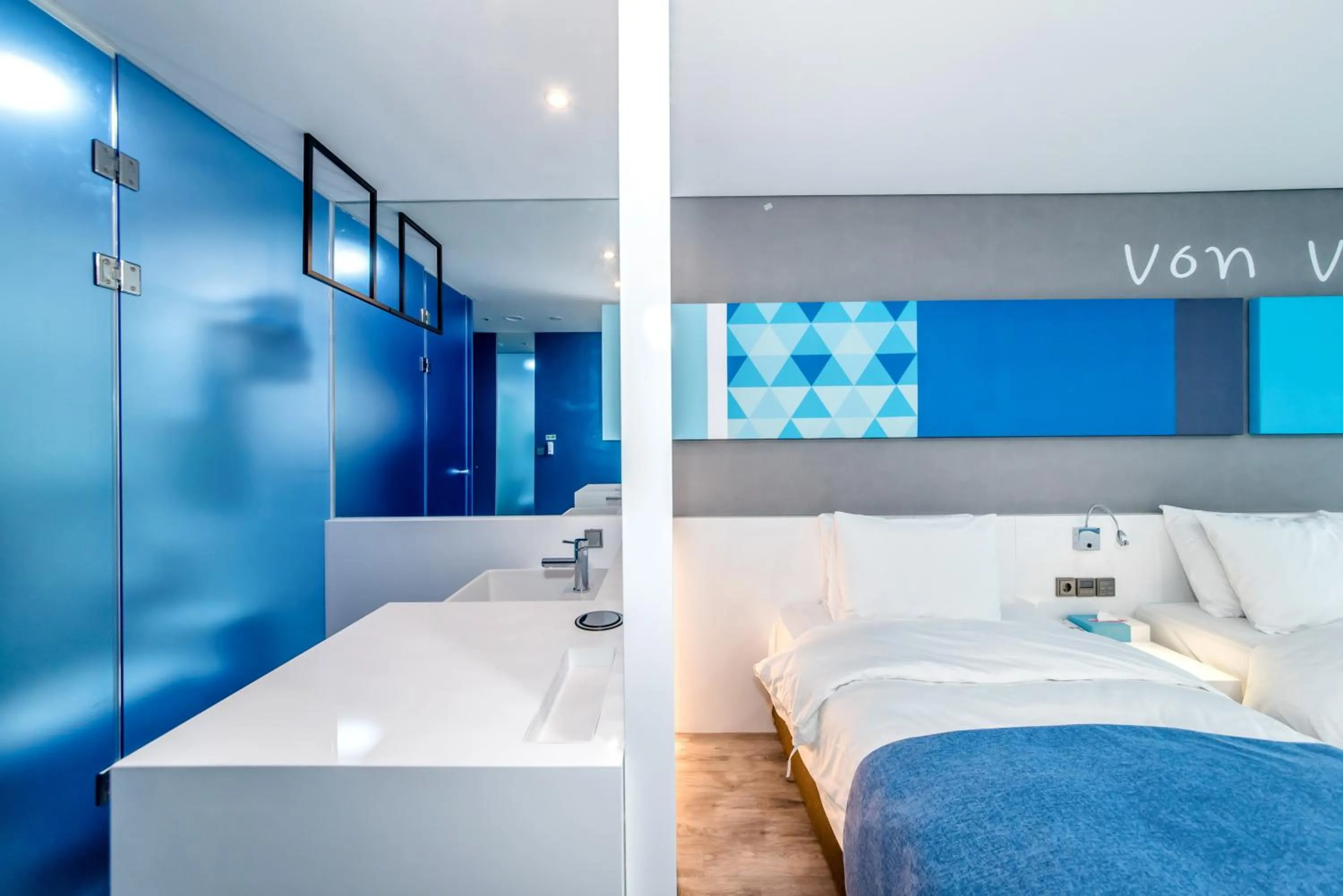 Bedroom, Bed in Co-op City Hotel Seongsan