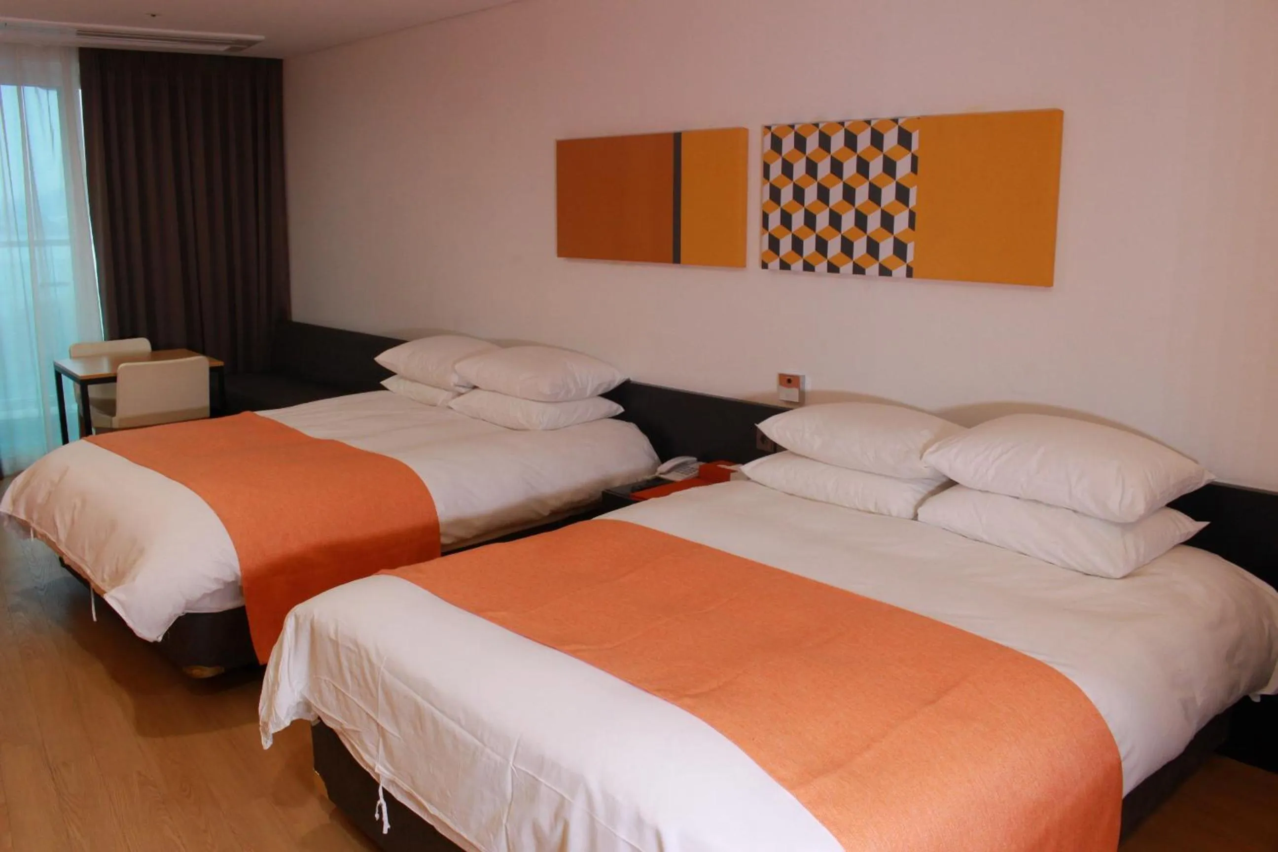 Bedroom, Bed in Co-op City Hotel Seongsan