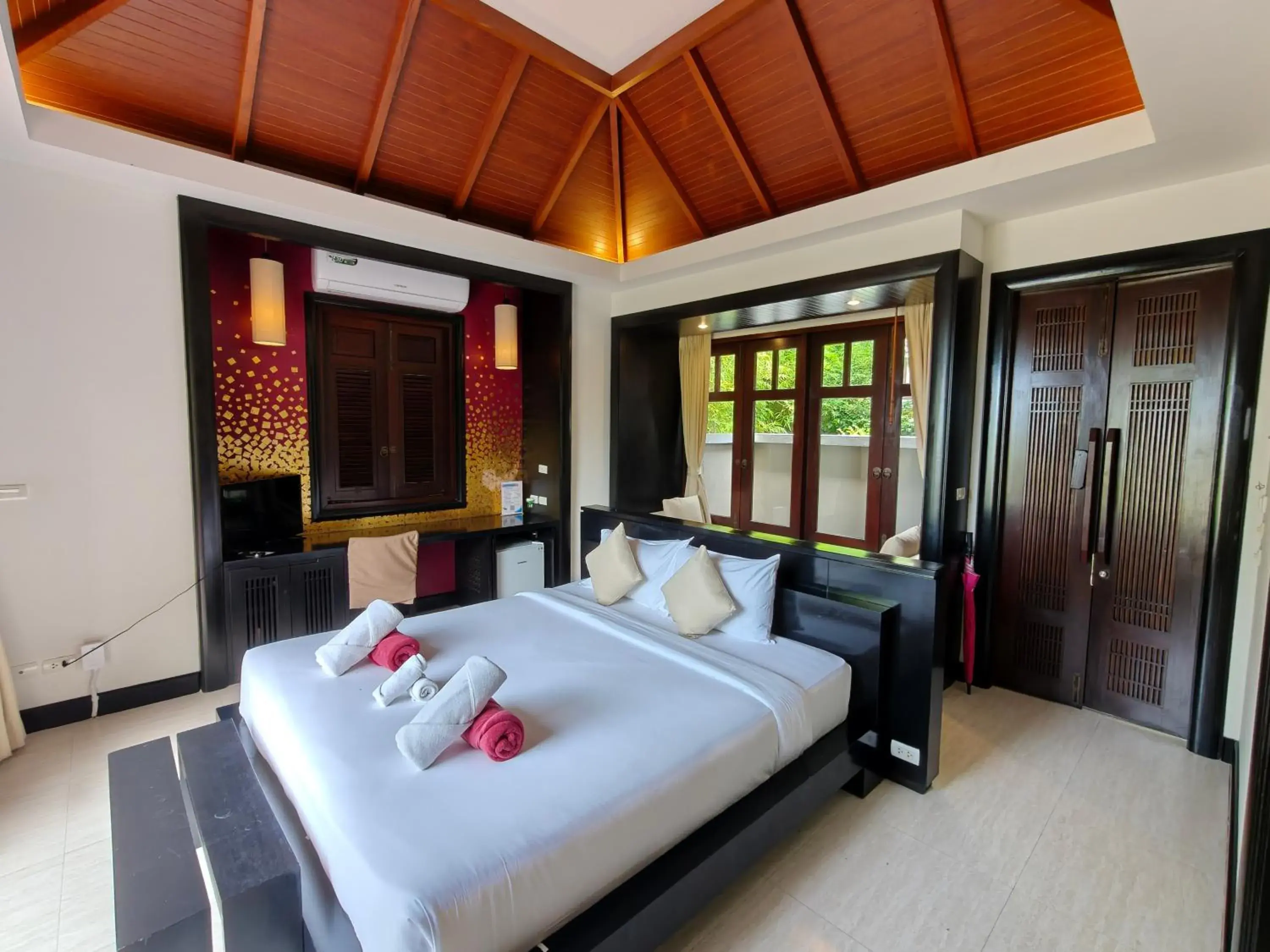 Deluxe Pool Villa with Garden View in Bhundhari Resort & Villas Samui Deluxe Pool Villa with Garden View in Bhundhari Resort & Villas Samui