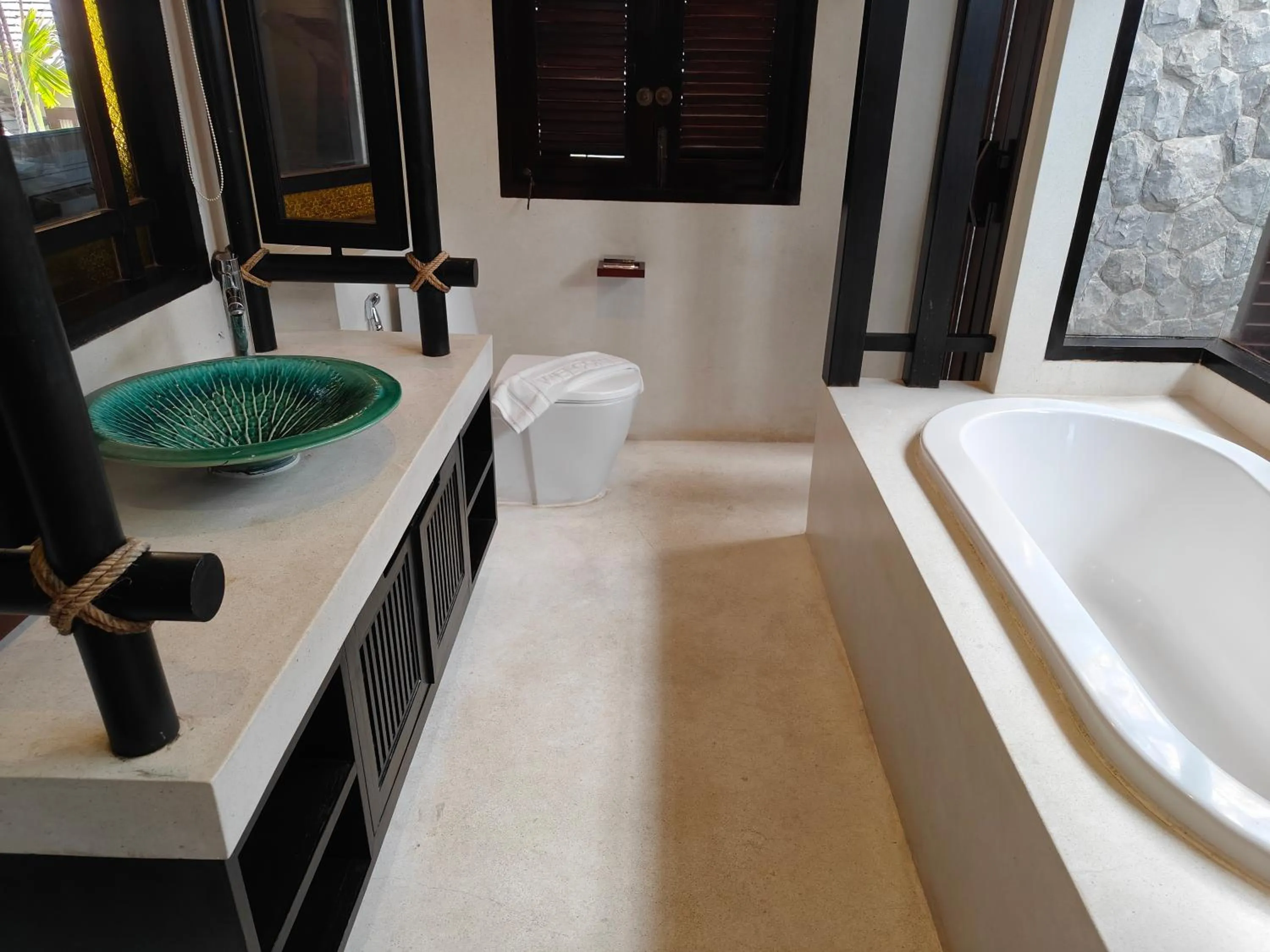 Toilet in Bhundhari Resort & Villas Samui