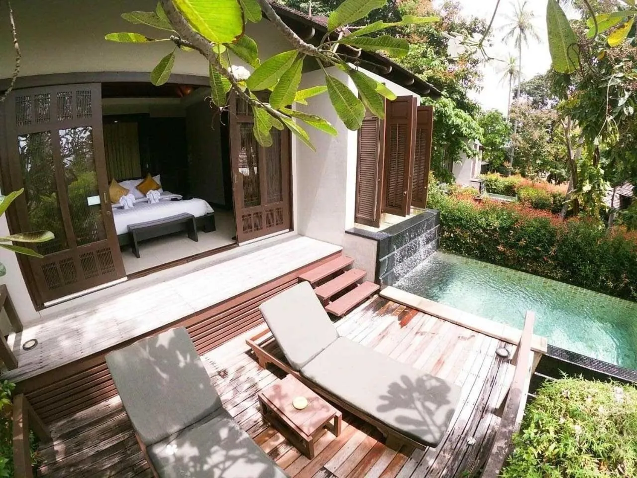 Swimming pool in Bhundhari Resort & Villas Samui