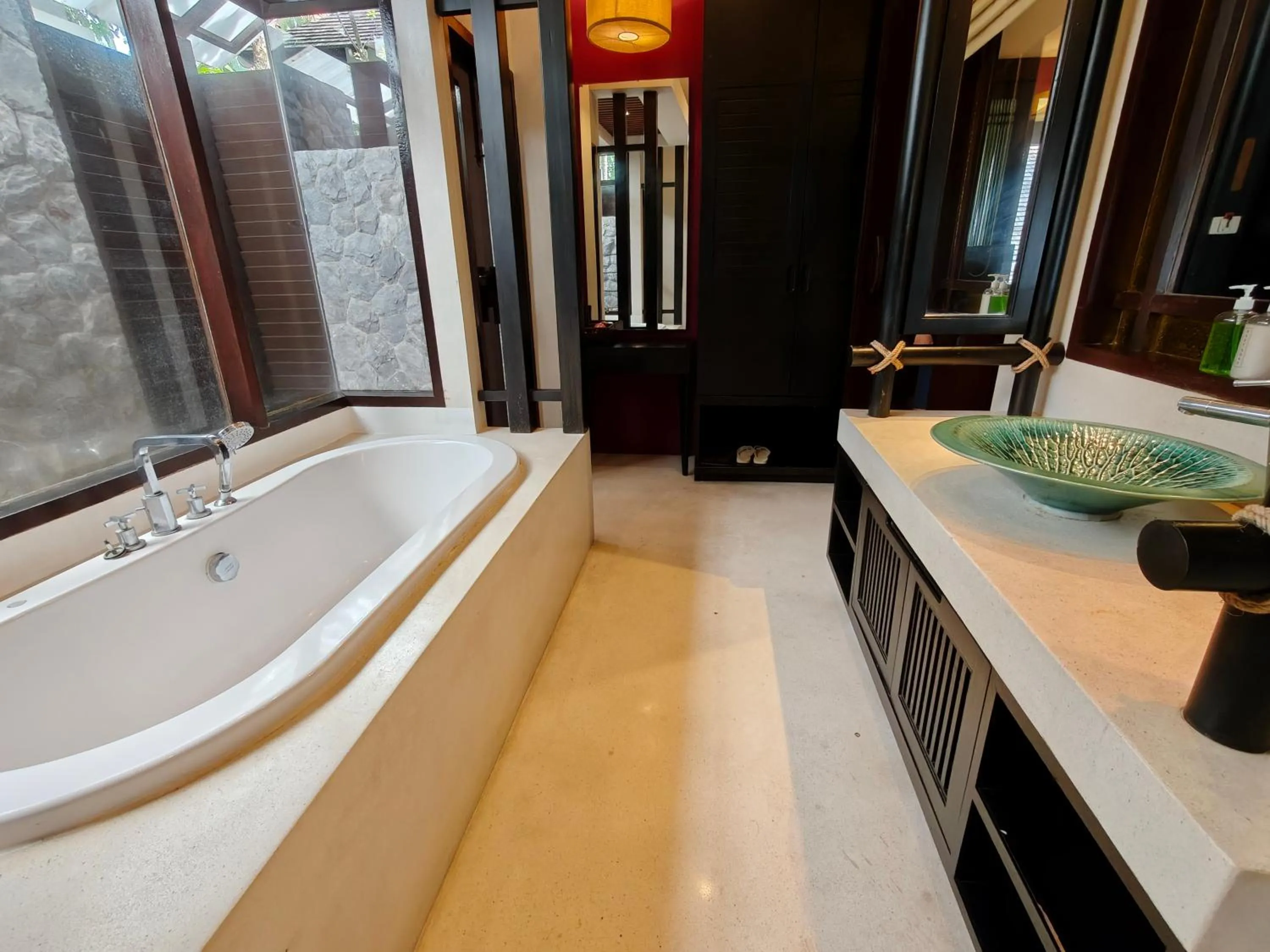 Bathroom in Bhundhari Resort & Villas Samui