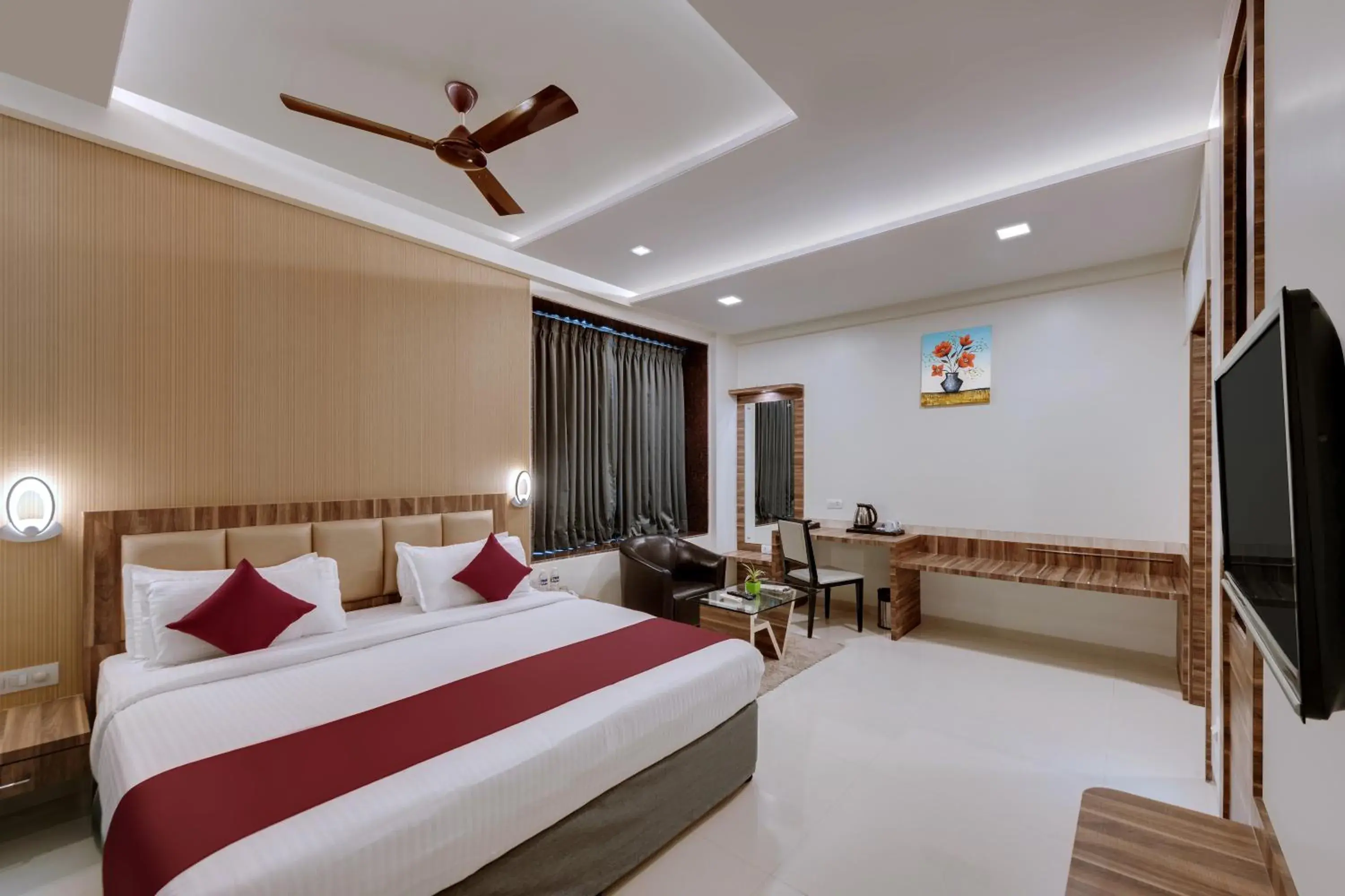 Bed in Click Hotel Sagar Plaza Chakan, Pune Bed in Click Hotel Sagar Plaza Chakan, Pune