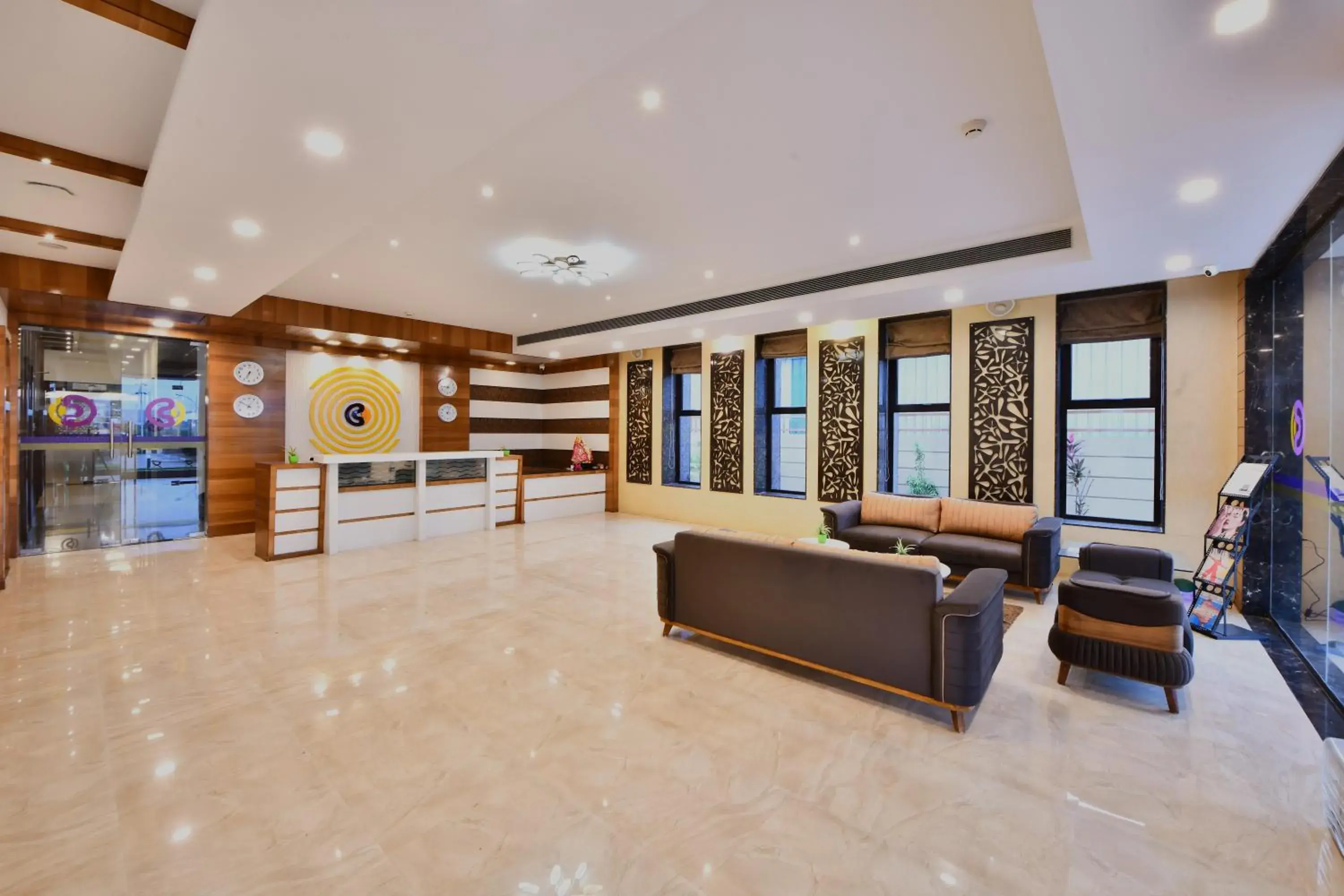 Lobby or reception in Click Hotel Sagar Plaza Chakan, Pune Lobby or reception in Click Hotel Sagar Plaza Chakan, Pune