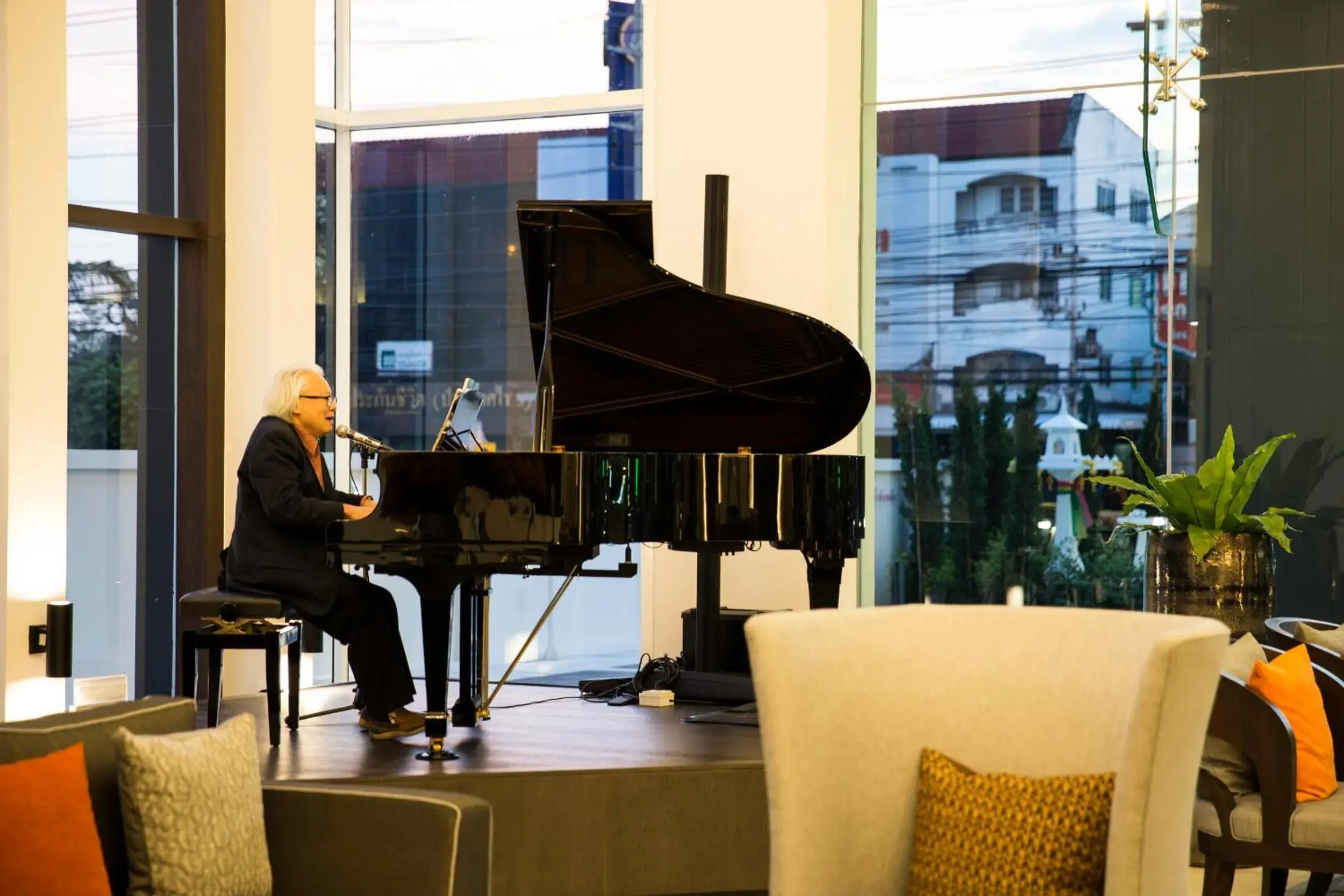 Lounge or bar in Kantary Hotel Korat Lounge or bar in Kantary Hotel Korat