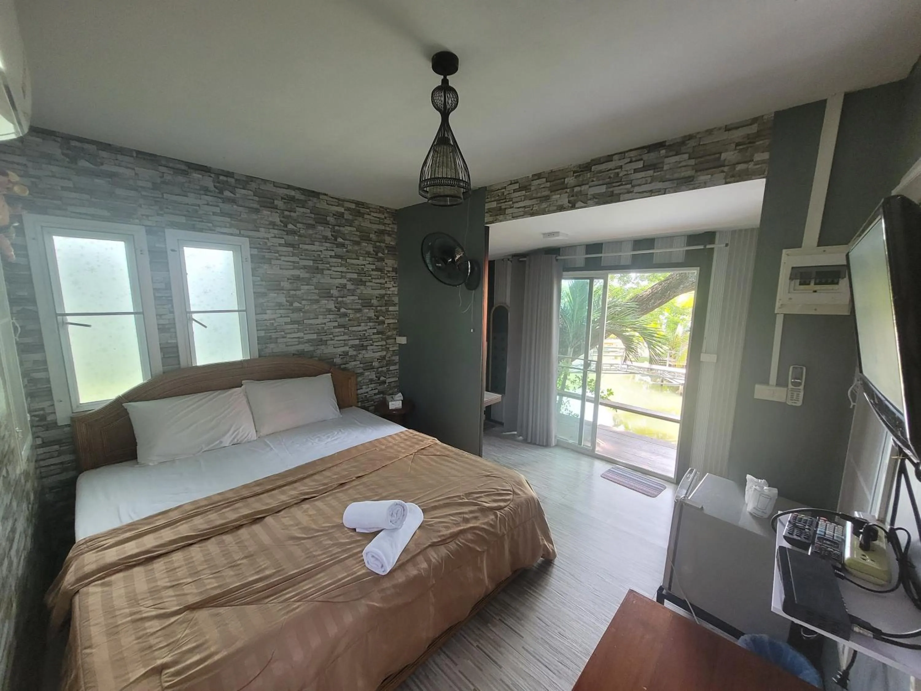 Sawan Srang Nang Kaew