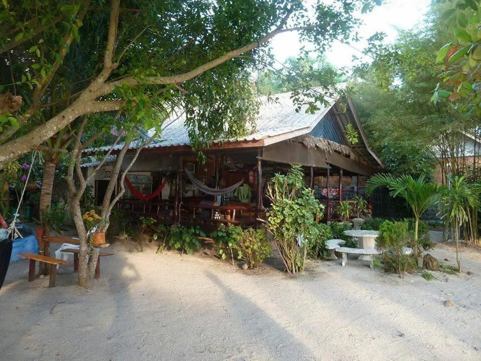 Property building in Two Rocks Bungalows