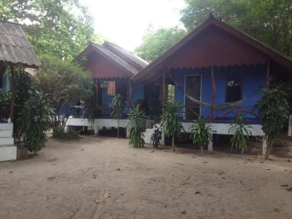 Quadruple Room with Garden View in Two Rocks Bungalows Quadruple Room with Garden View in Two Rocks Bungalows