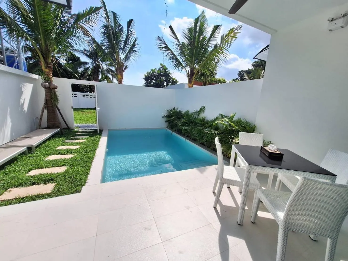 Lotus Bleu Resort & Restaurant