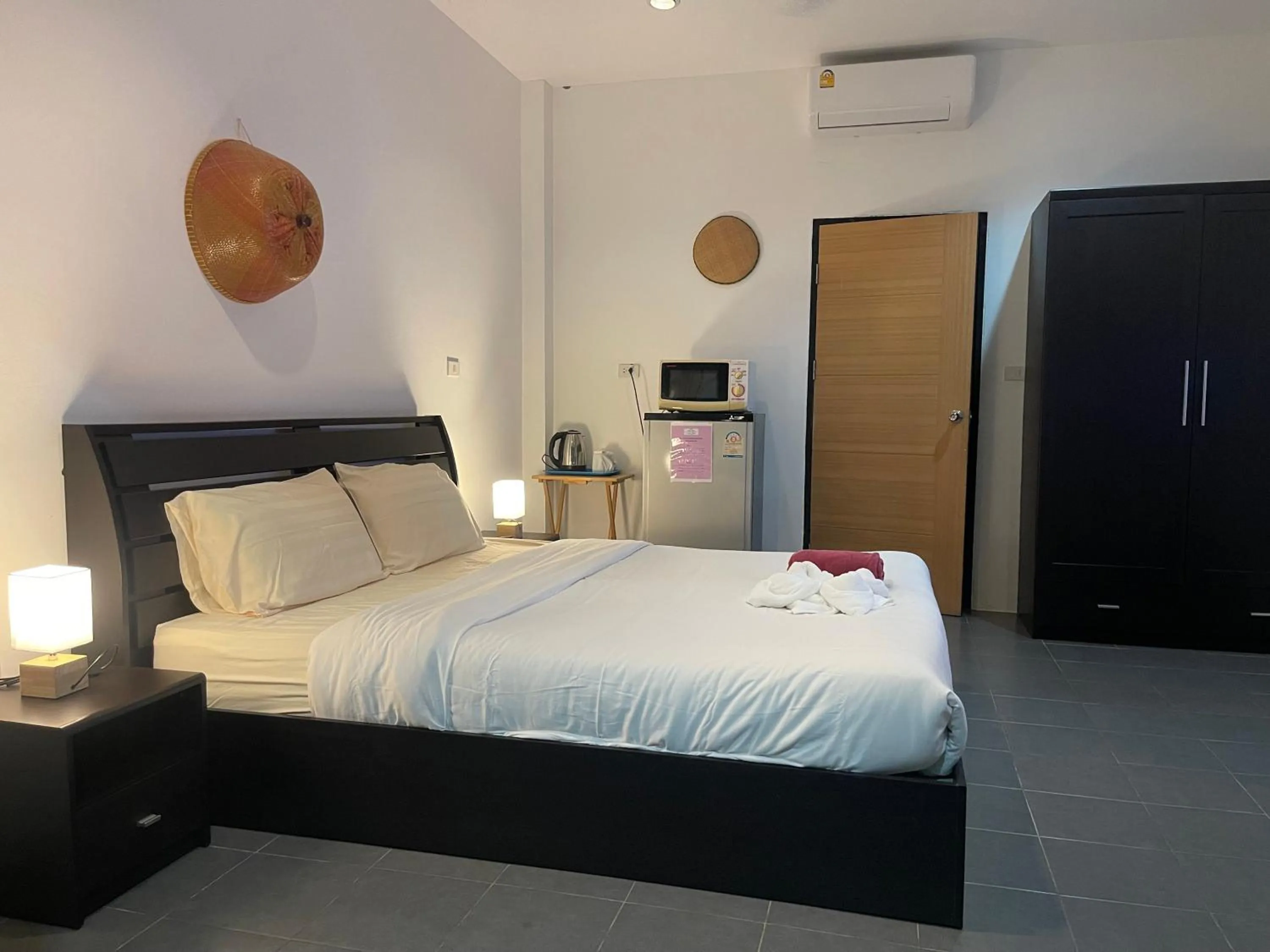 Bedroom, Bed in Lotus Bleu Resort & Restaurant