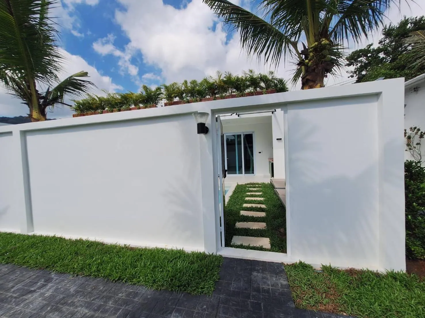 Lotus Bleu Resort & Restaurant