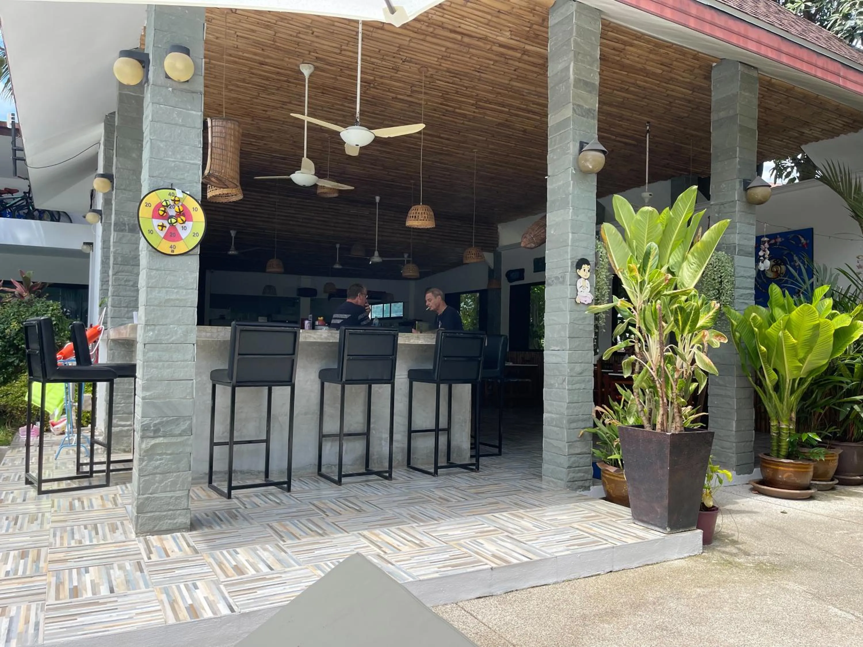 Restaurant/places to eat in Lotus Bleu Resort & Restaurant