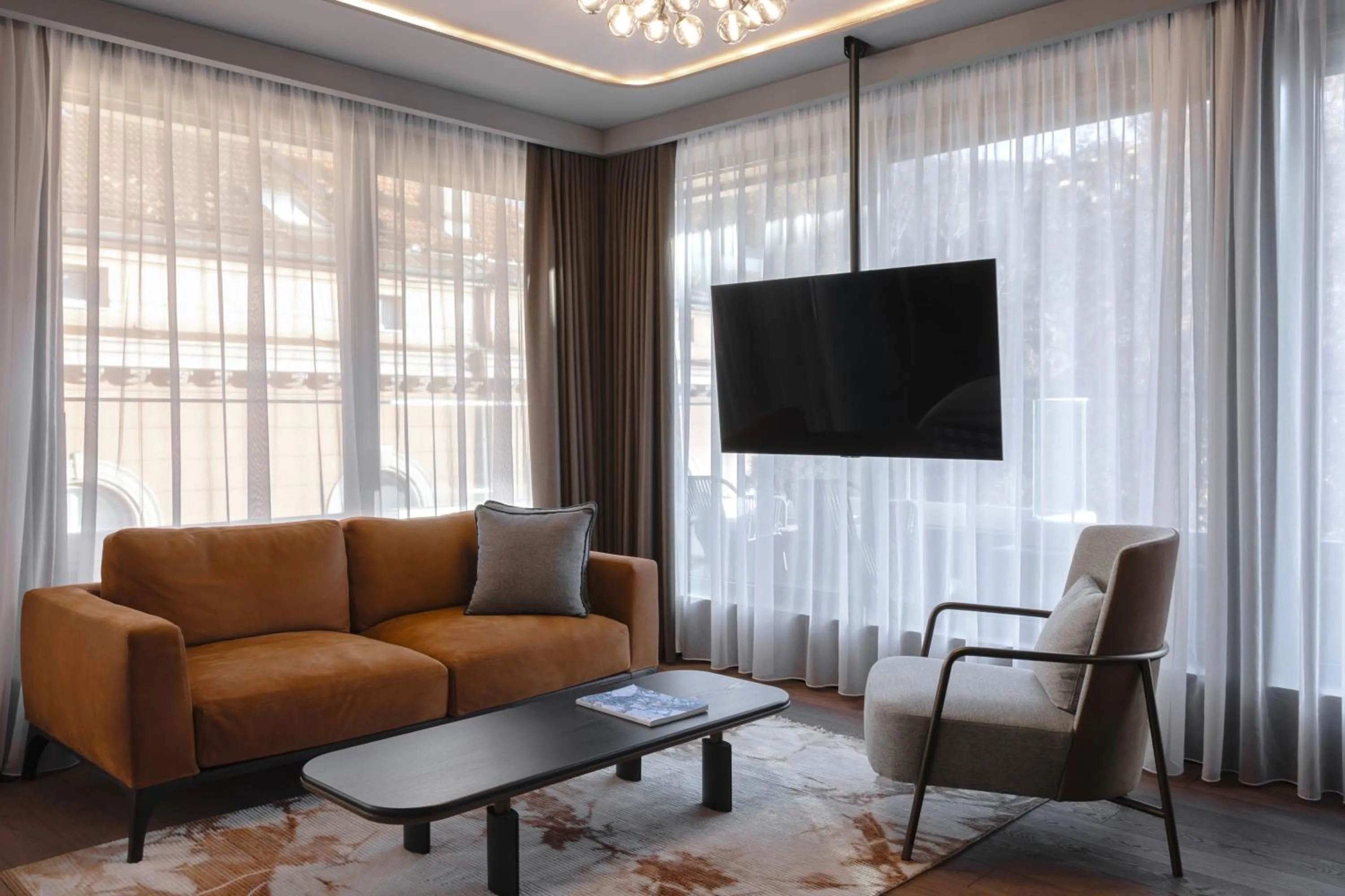 TV and multimedia in Apeiro City Avant-garde Hotel