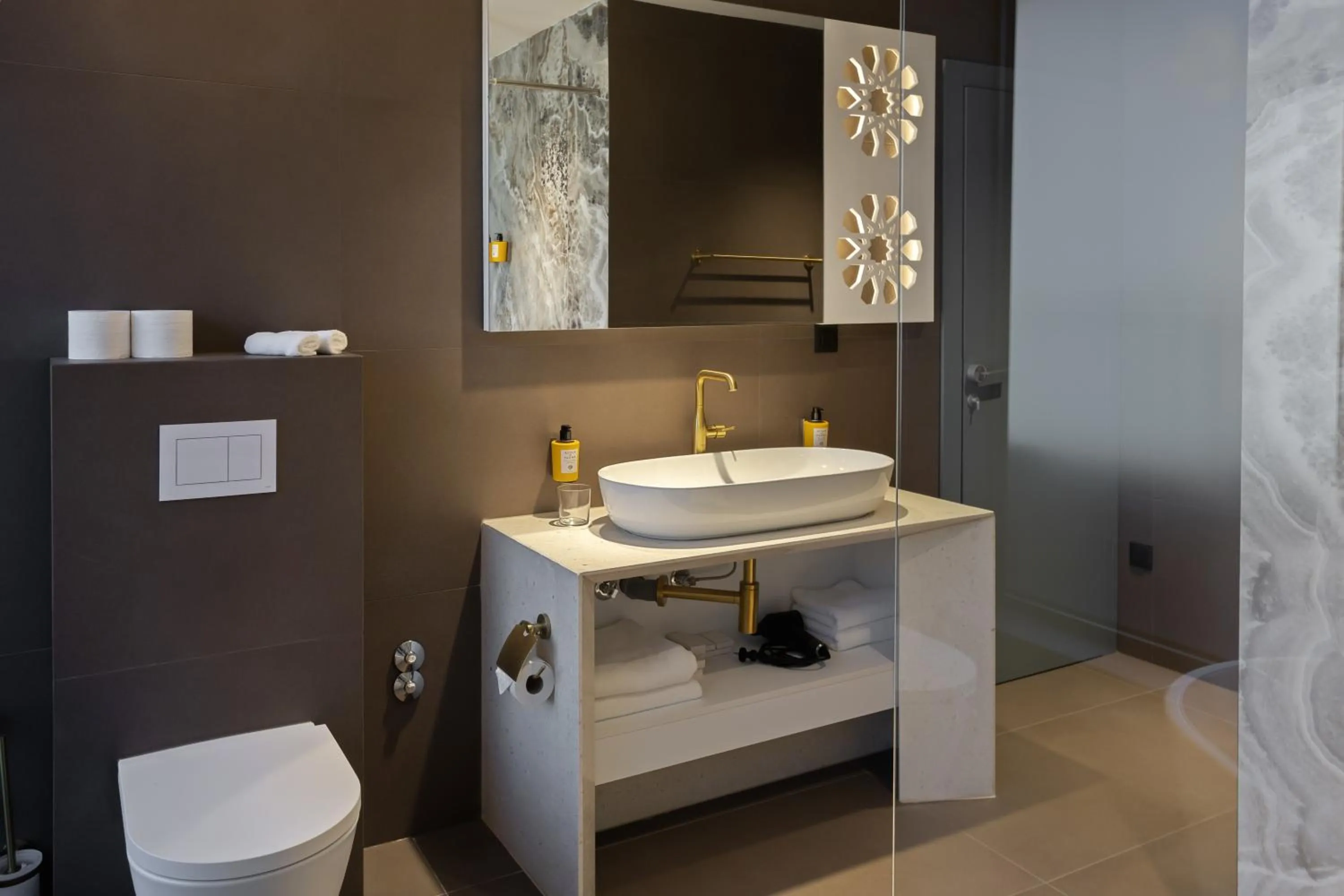 Bathroom in Apeiro City Avant-garde Hotel