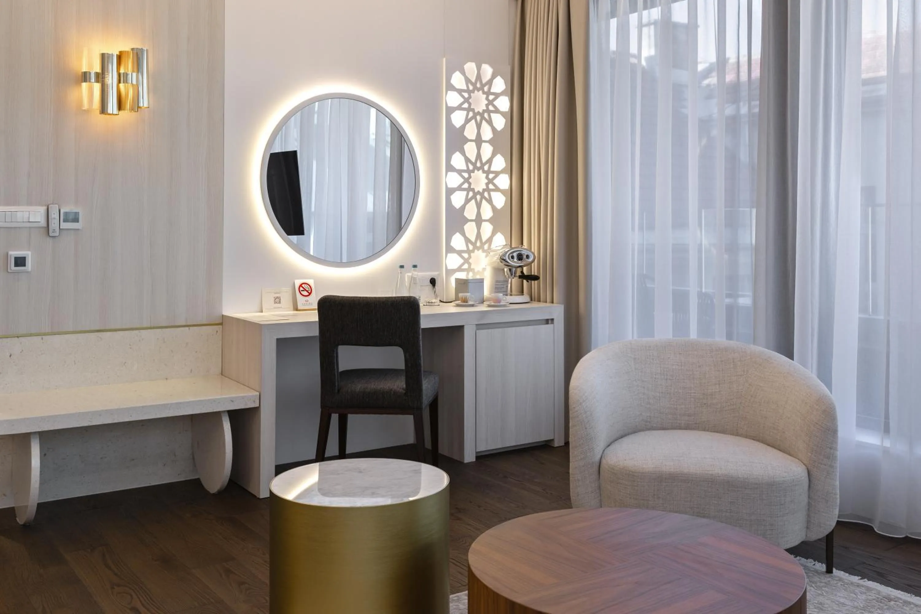 Seating area in Apeiro City Avant-garde Hotel