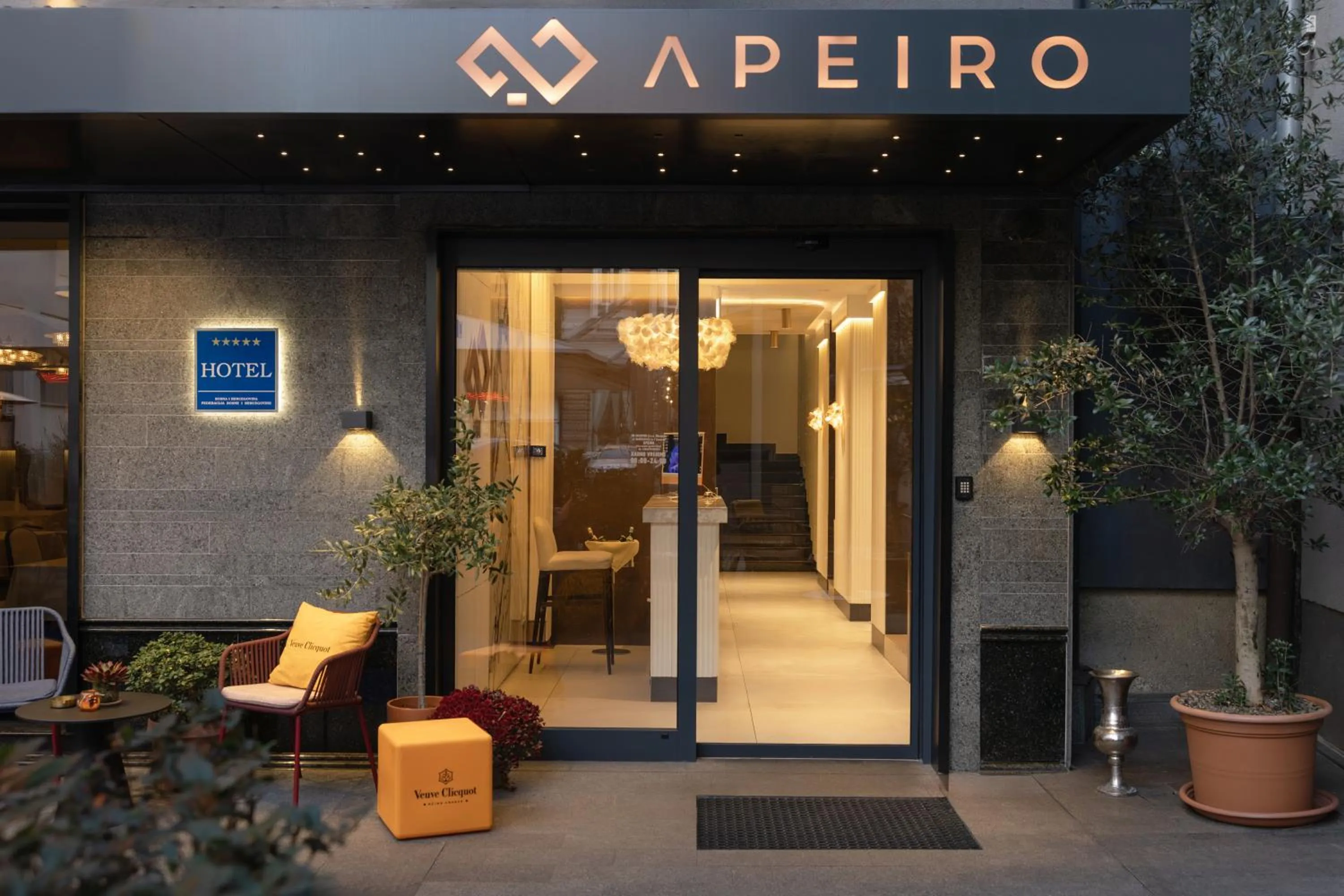 Property building in Apeiro City Avant-garde Hotel