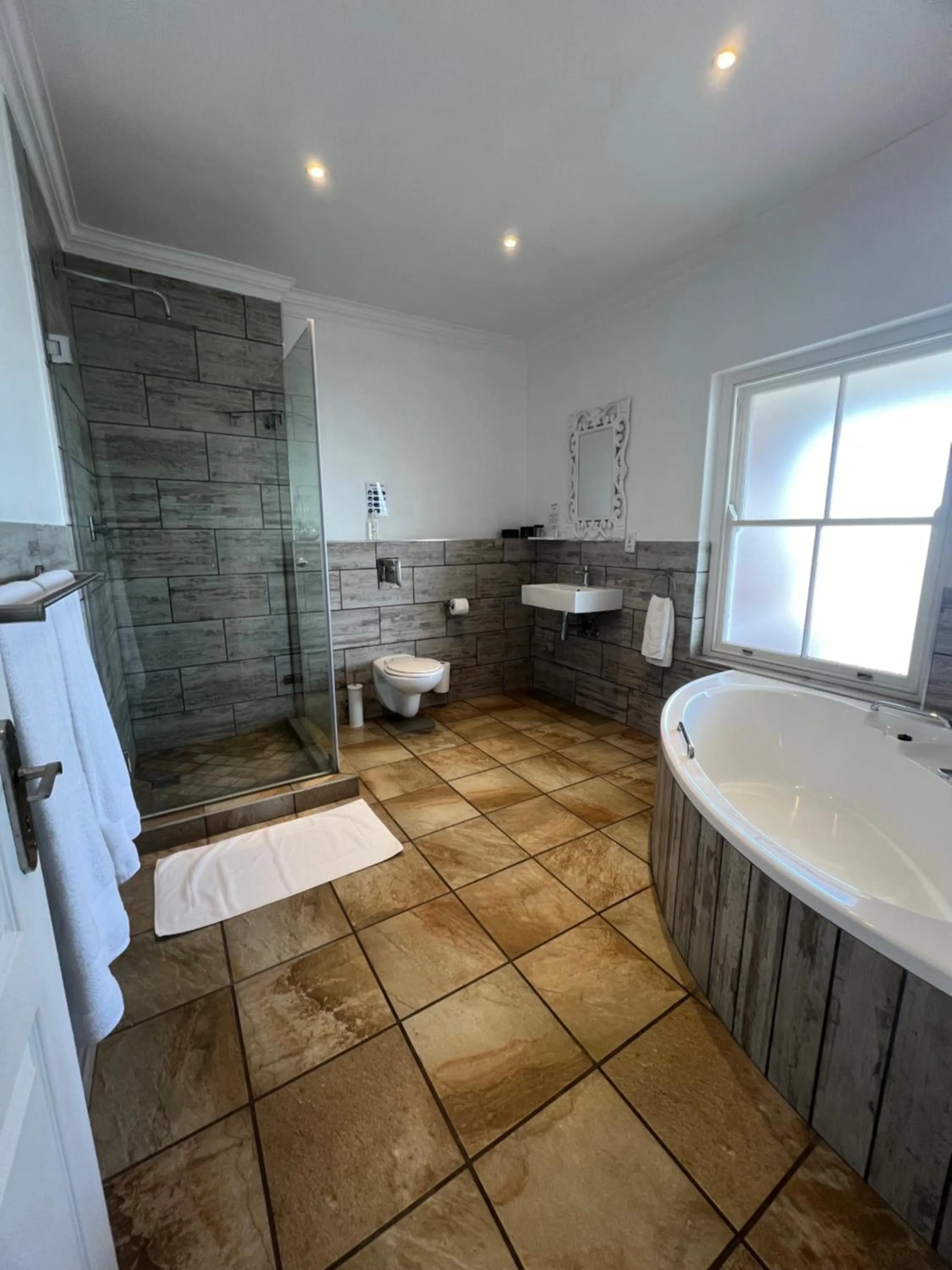 Russells on the Port