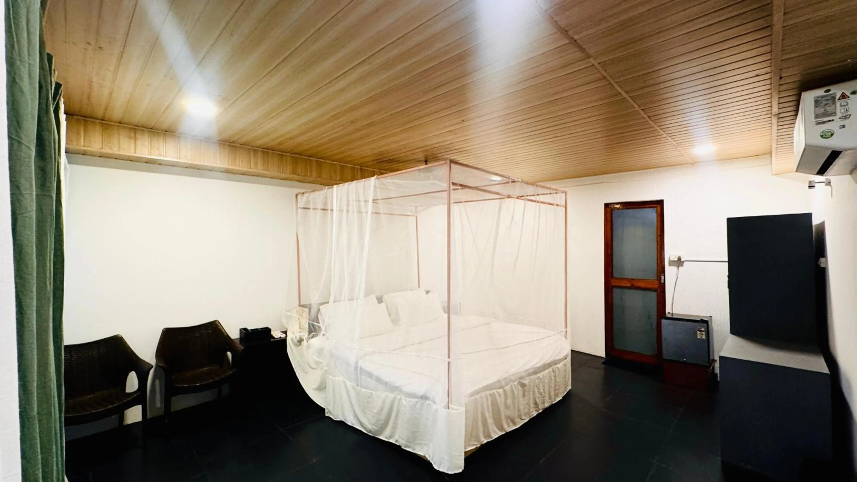 Bed in Patnem Garden Resort